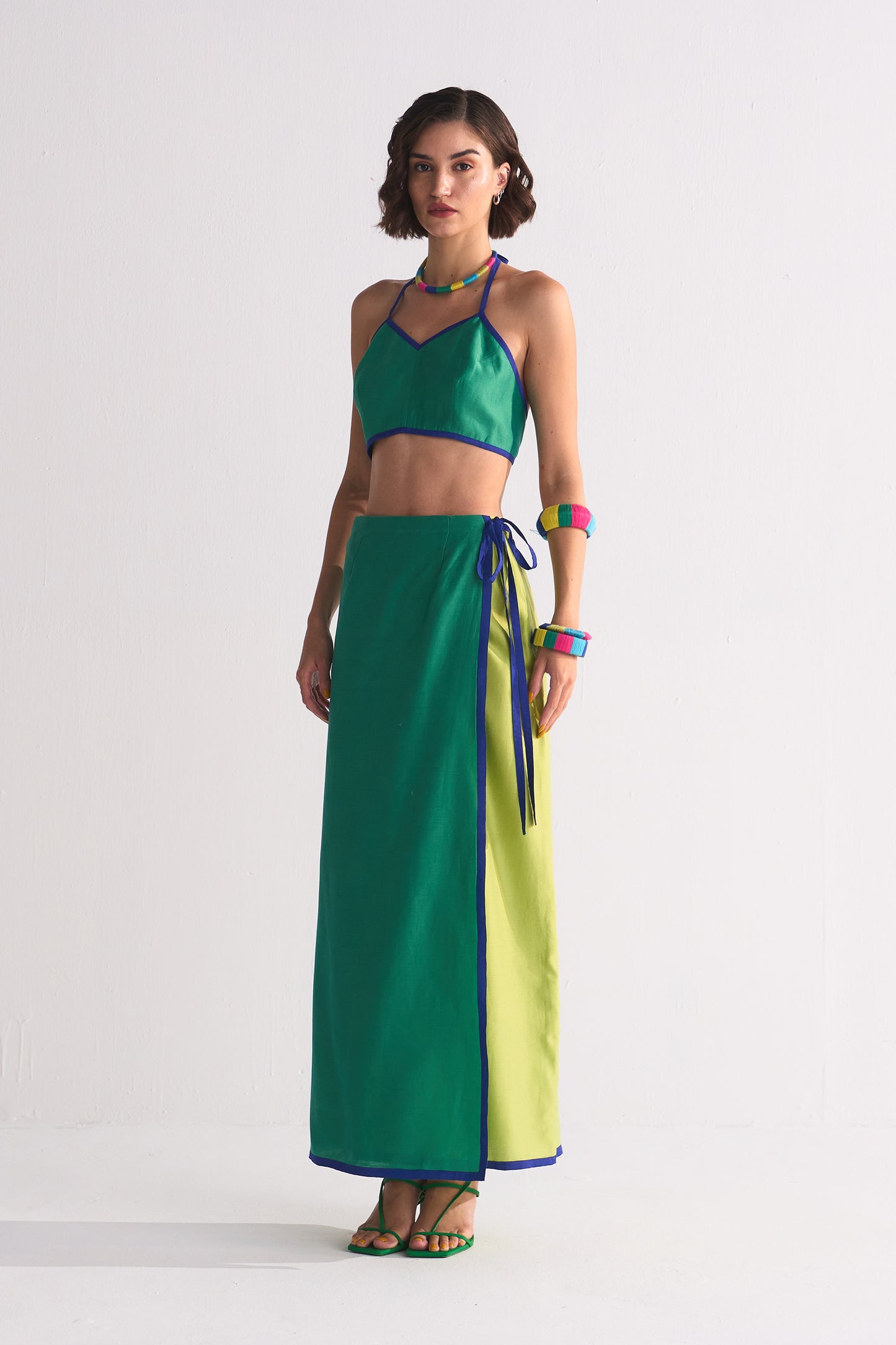 COLOUR BLOCKED WRAP SKIRT