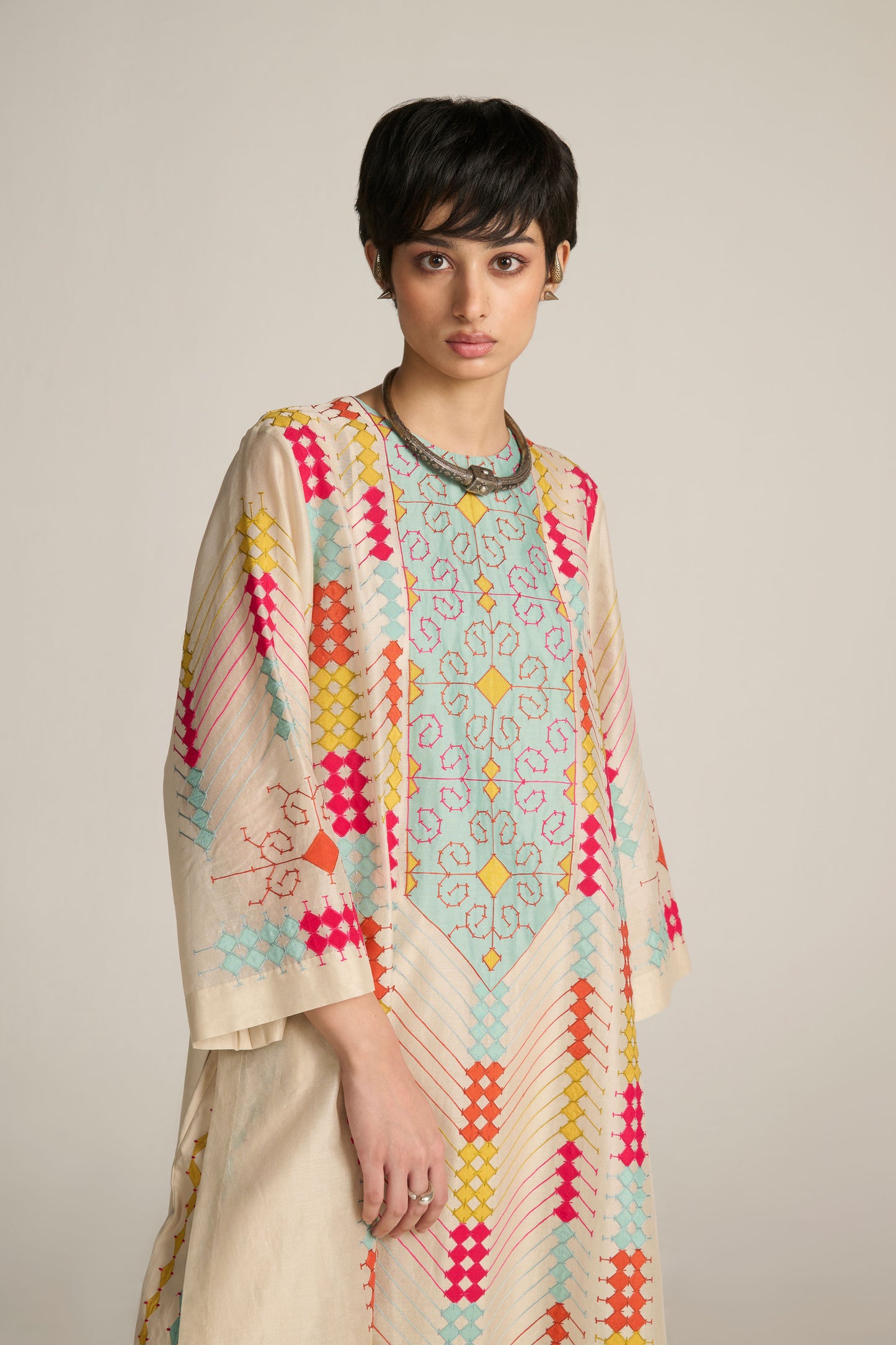 CHOGA KAMEEZ