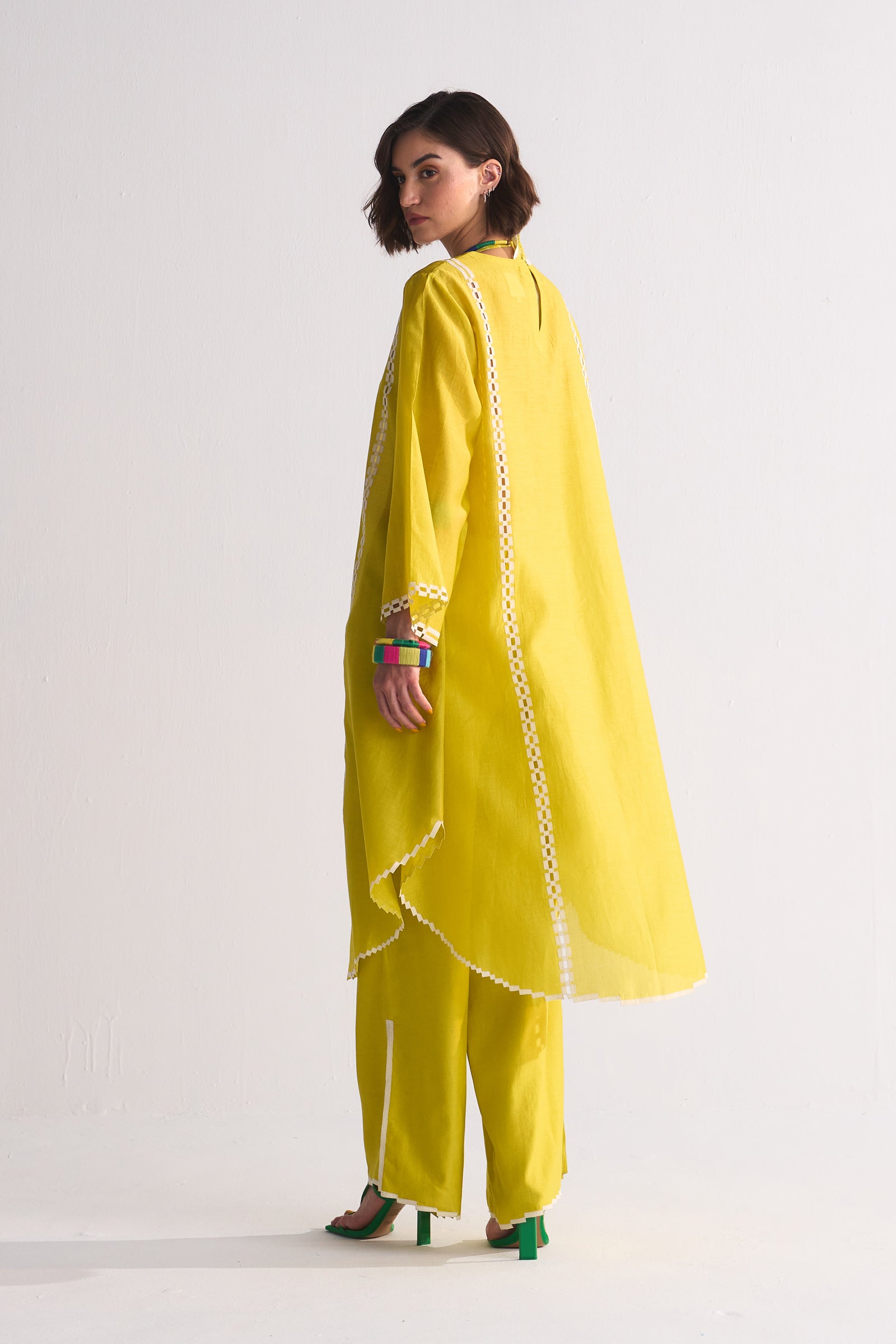 FLORAL NECK APPLIQUE' AND CUTWORK DRESS