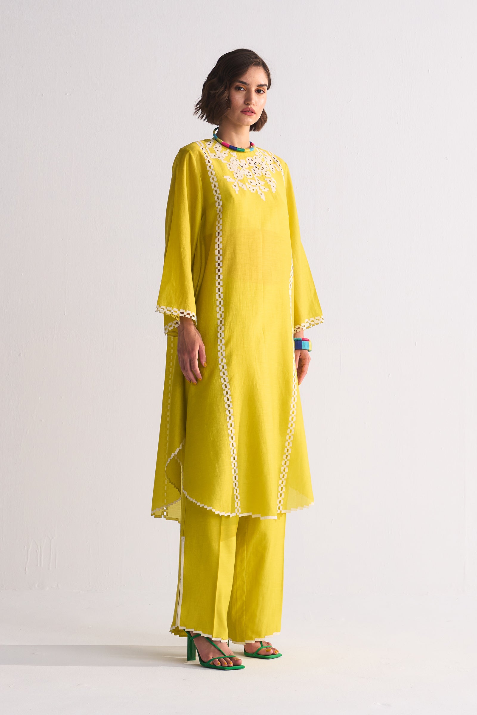 FLORAL NECK APPLIQUE' AND CUTWORK DRESS