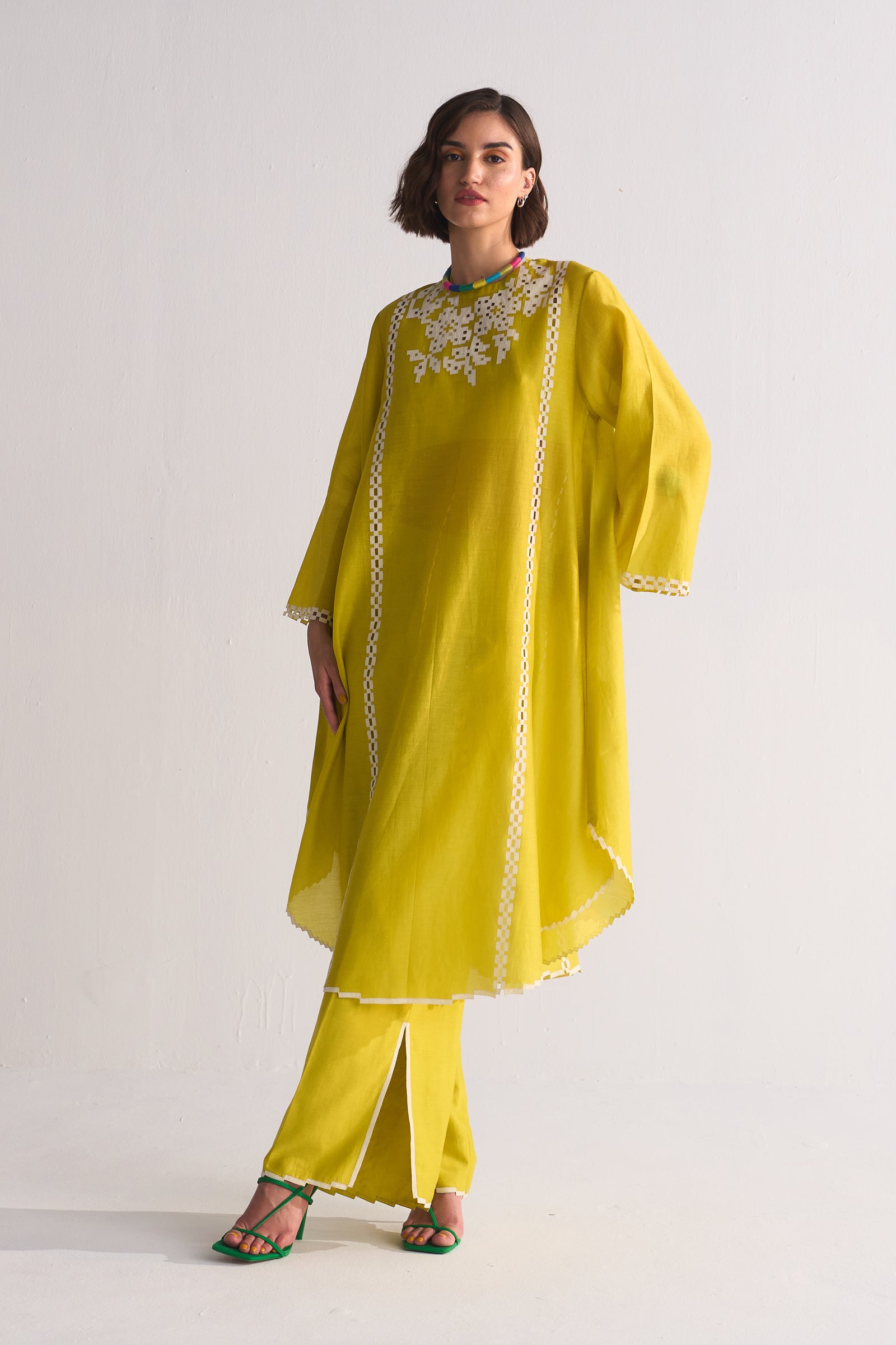 FLORAL NECK APPLIQUE' AND CUTWORK DRESS