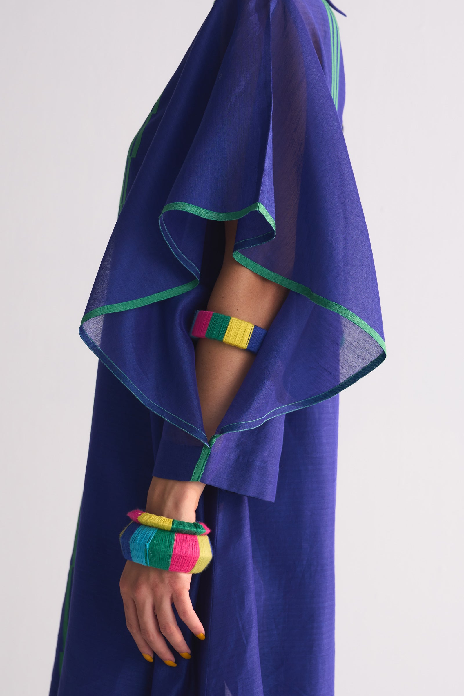 REVERSE COLLAR APPLIQUE' DRESS