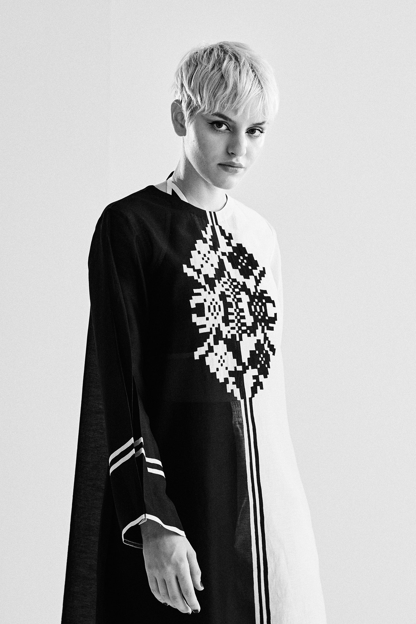 COLOUR BLOCKED APPLIQUE' AND CUTWORK DRESS