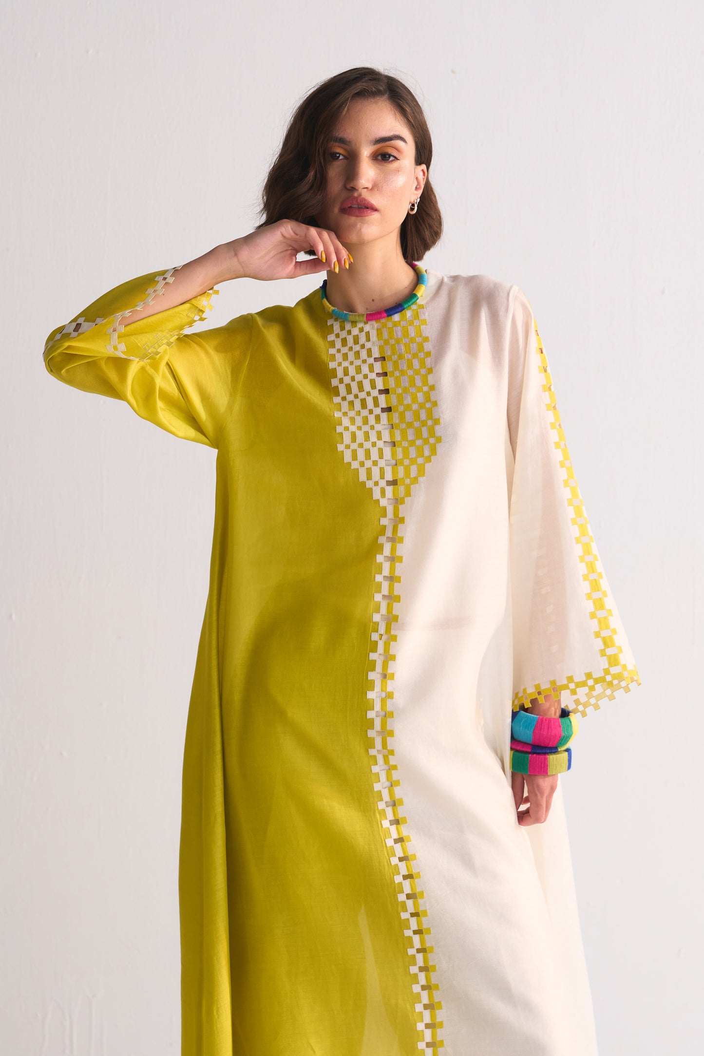 COLOUR BLOCKED APPLIQUE' AND CUTWORK CIRCULAR KAMEEZ