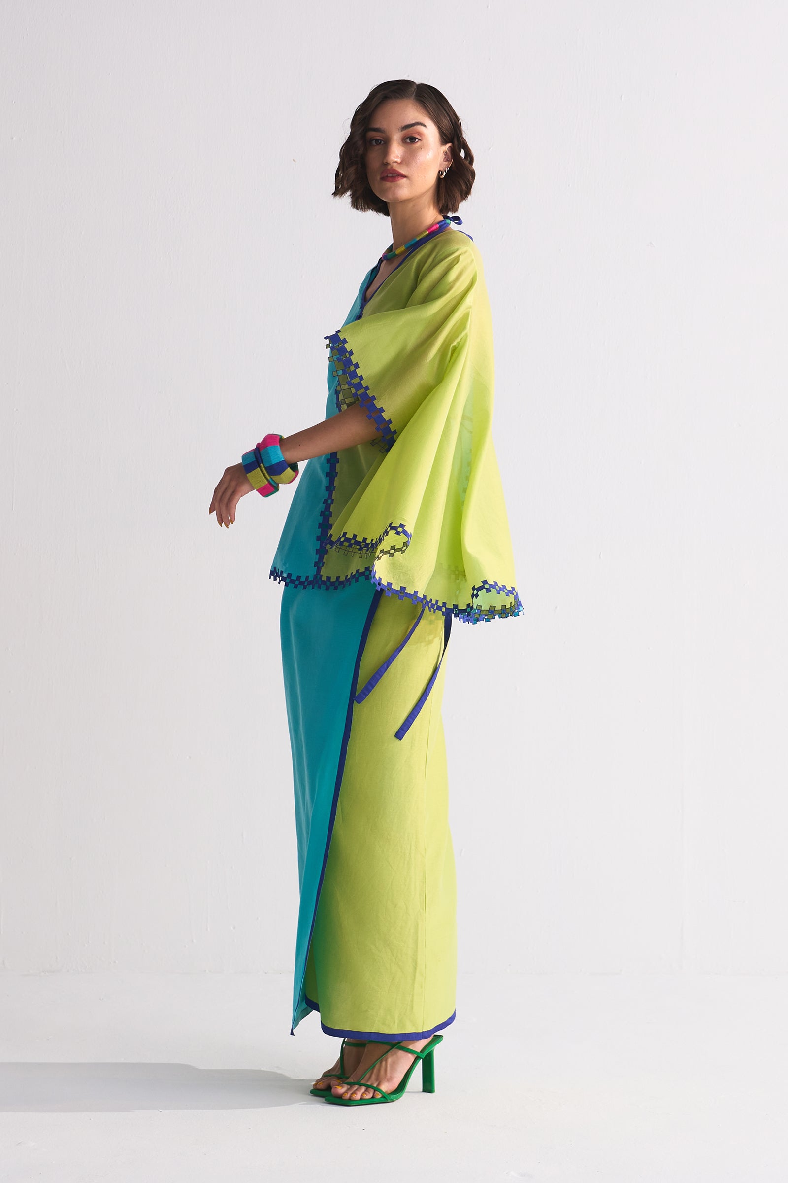 COLOUR BLOCKED APPLIQUE' AND CUTWORK CIRCULAR SHIRT