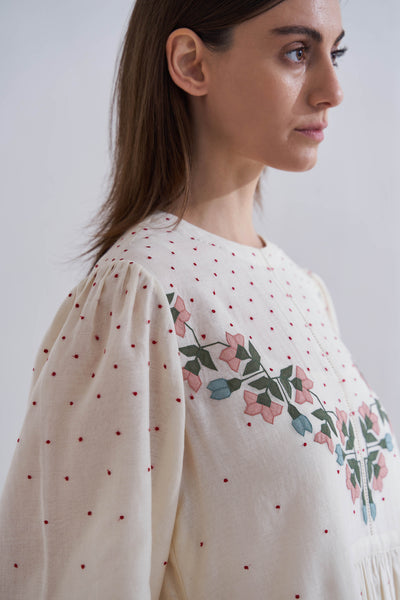 CENTER SLASH GATHER DRESS
