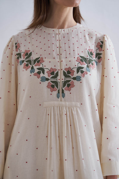 CENTER SLASH GATHER DRESS