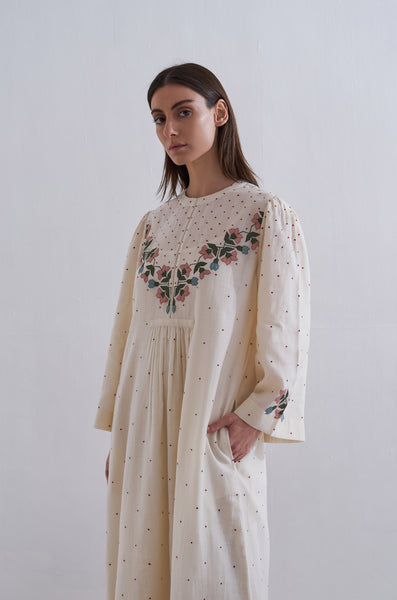 CENTER SLASH GATHER DRESS