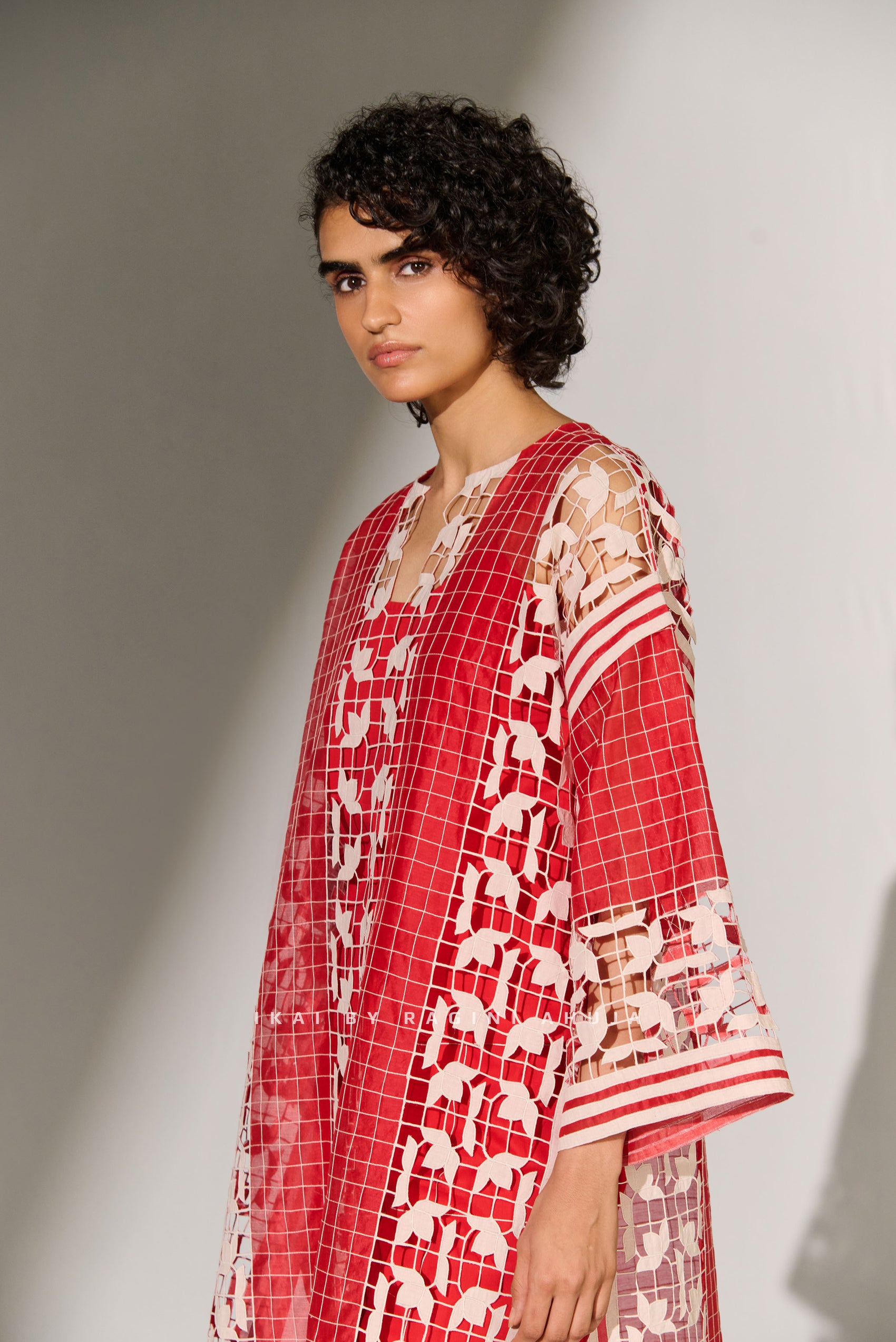 GEOMETRIC FLORAL CUTWORK DROP SHOULDER KAMEEZ