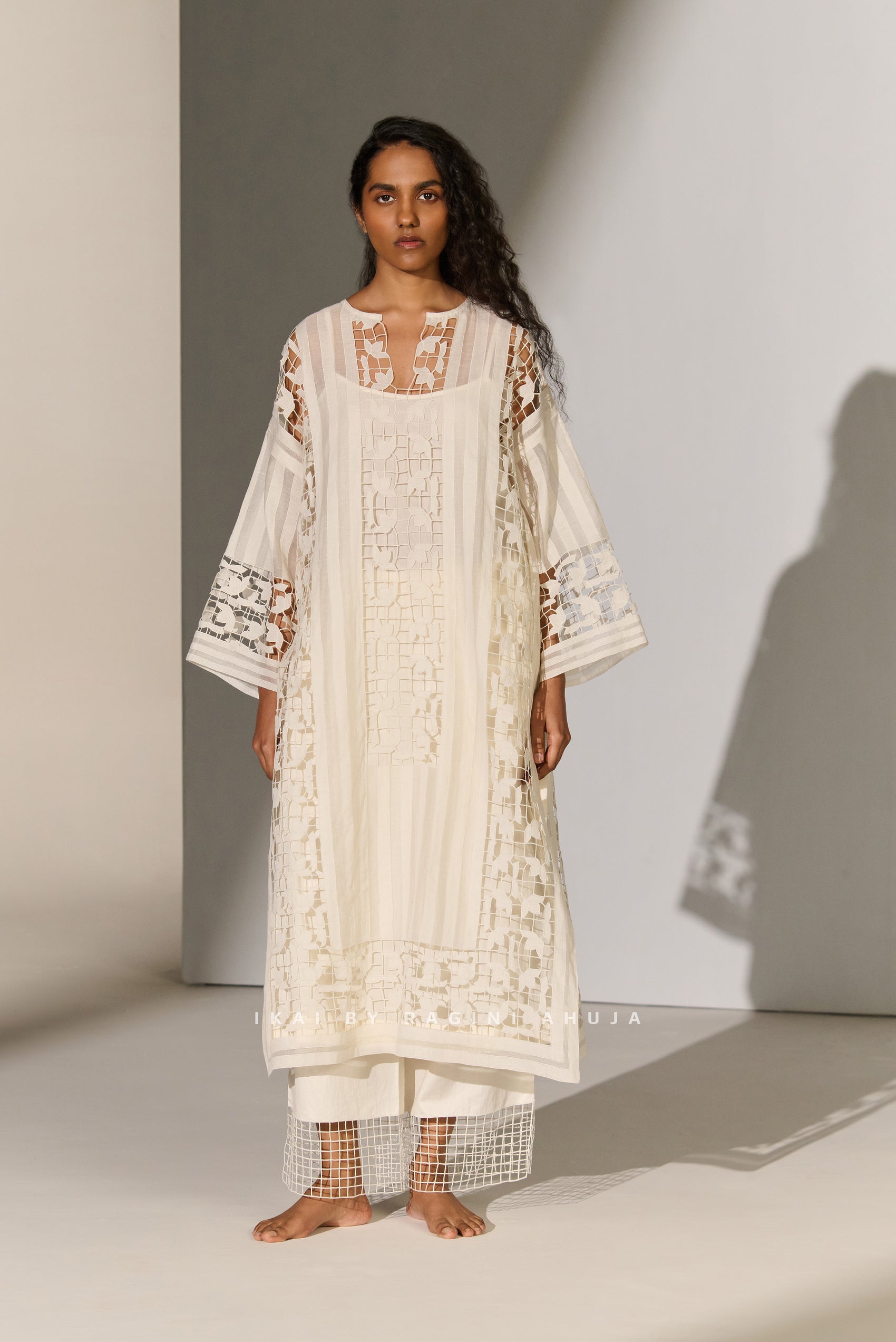 GEOMETRIC FLORAL CUTWORK DROP SHOULDER KAMEEZ IVR