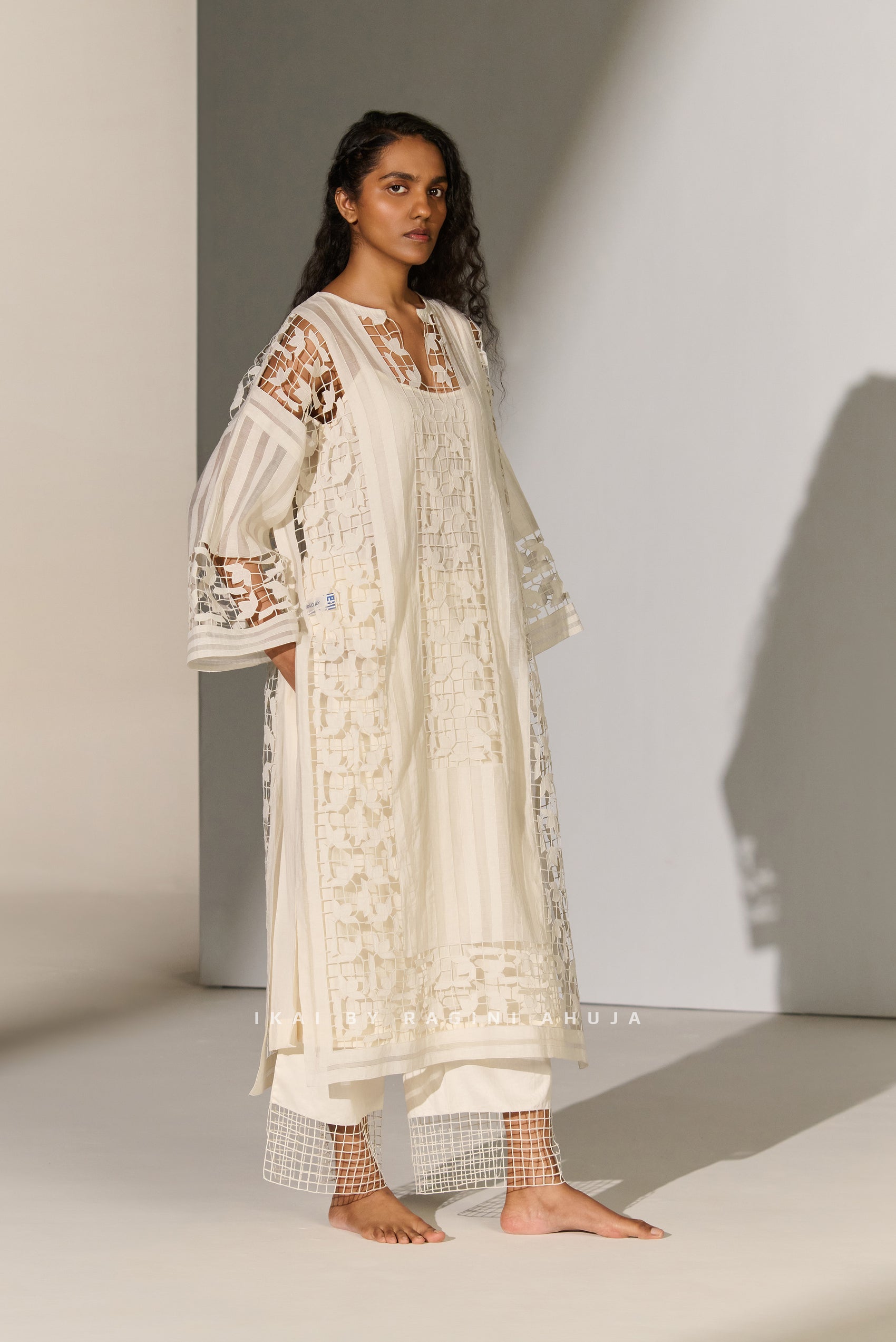 GEOMETRIC FLORAL CUTWORK DROP SHOULDER KAMEEZ IVR