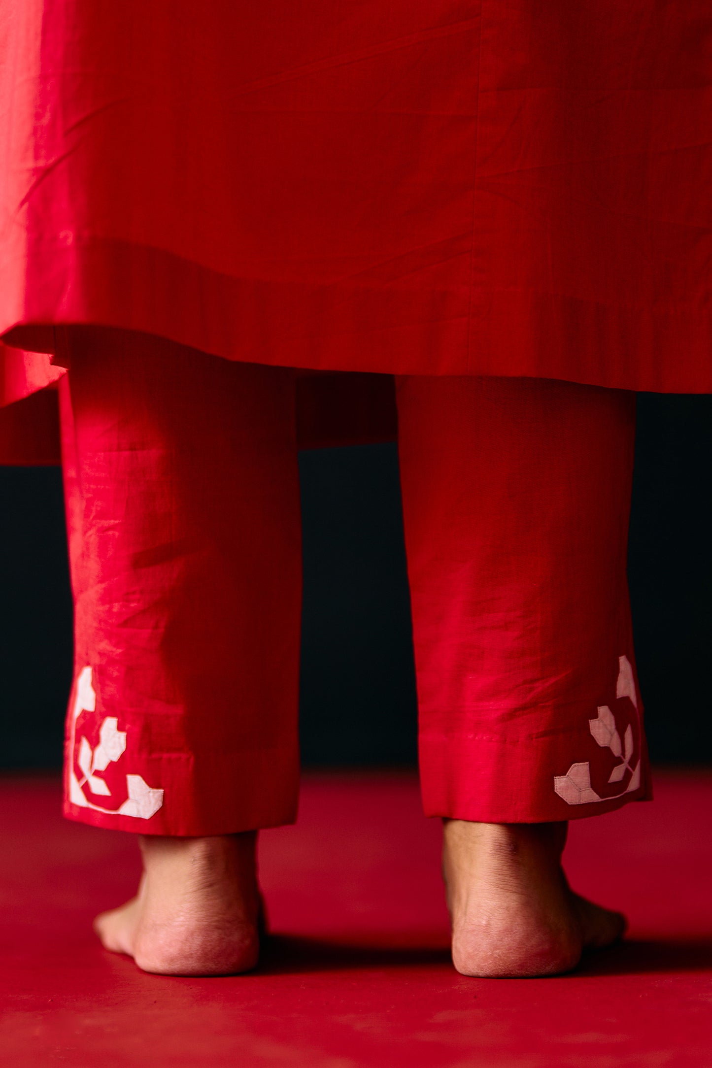 FLORAL APPLIQUE' PANTS