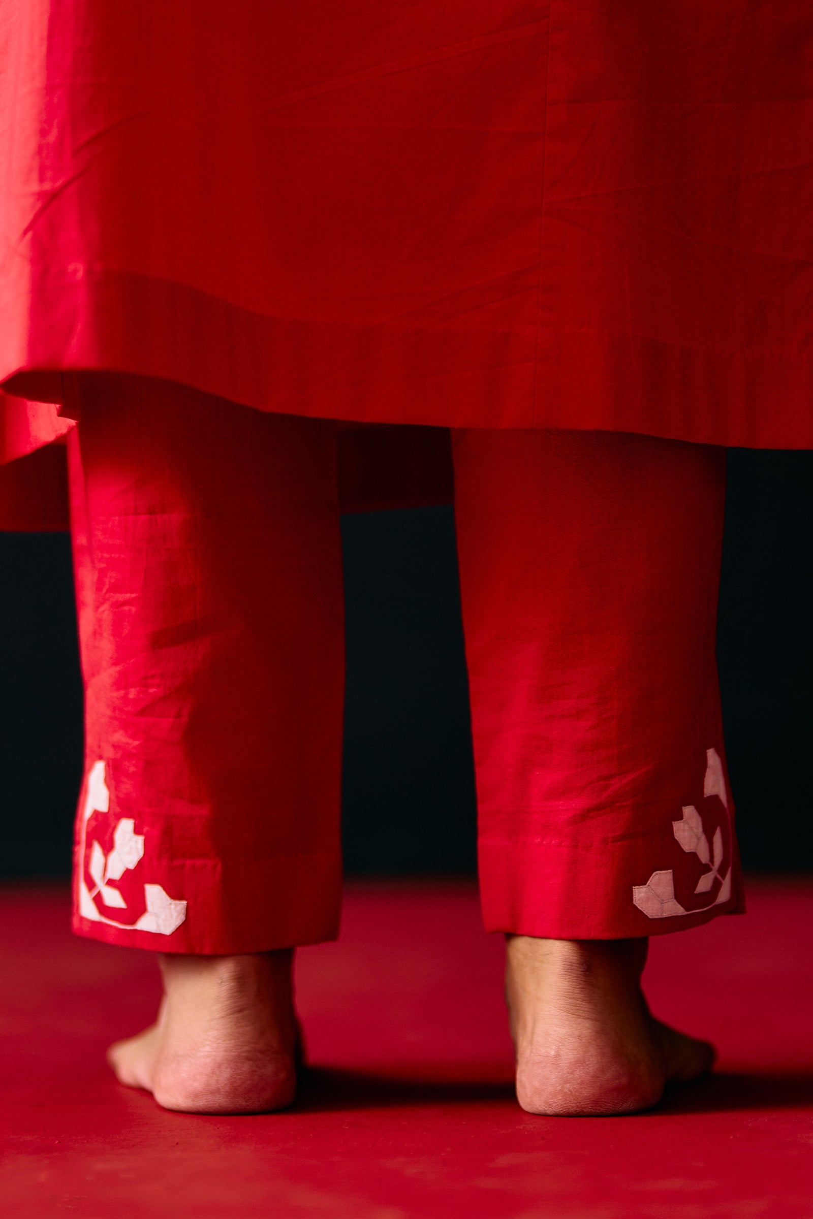 FLORAL APPLIQUE' PANTS