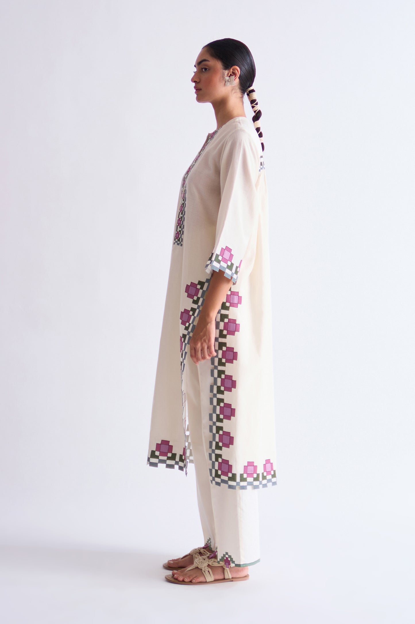 BACK GATHER KAMEEZ