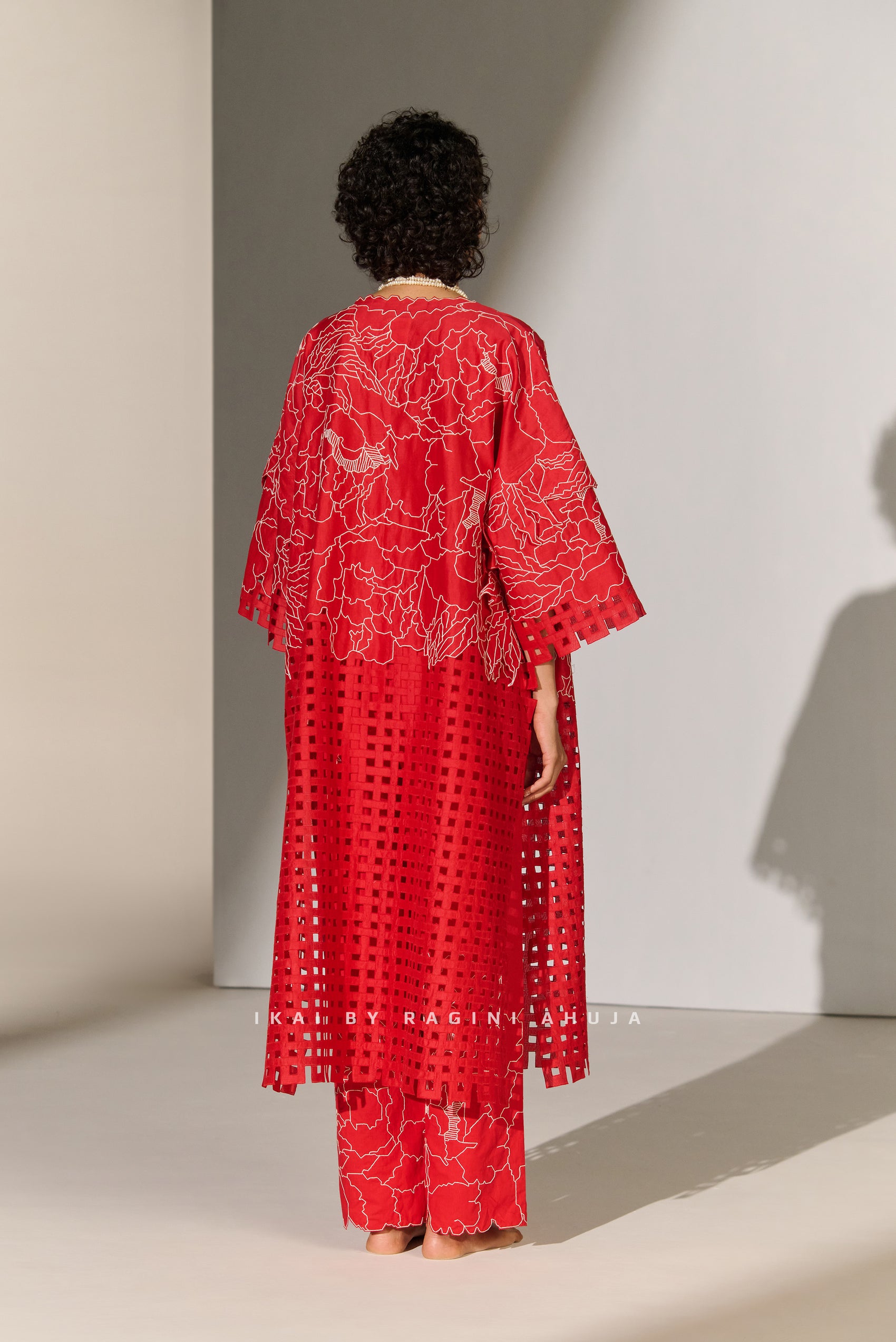 GEOMETRIC AND FLORAL CUTWORK KAFTAN RED