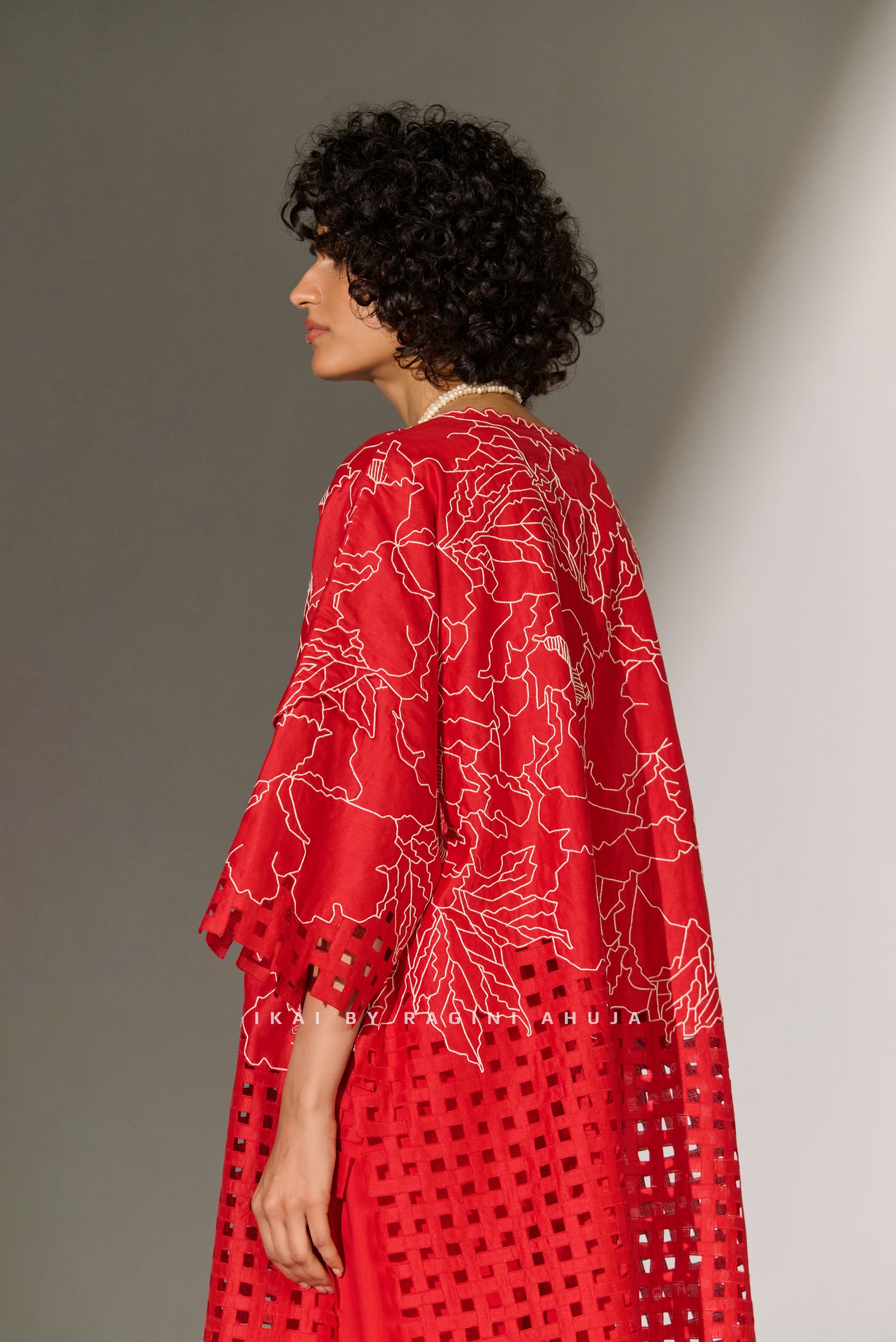 GEOMETRIC AND FLORAL CUTWORK KAFTAN RED