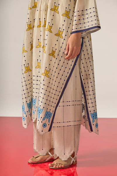 APPLIQUE' AND CUTWORK CENTRE GATHER KAFTAN KAMEEZ