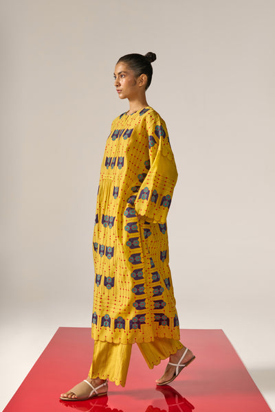 APPLIQUE' AND OUTLINE CENTRE GATHER KAFTAN