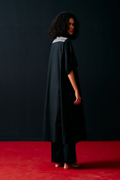 BLACK TRIBAL APPLIQUE' KAFTAN