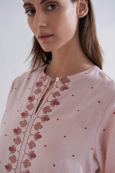 CENTER SLASH GATHER DRESS