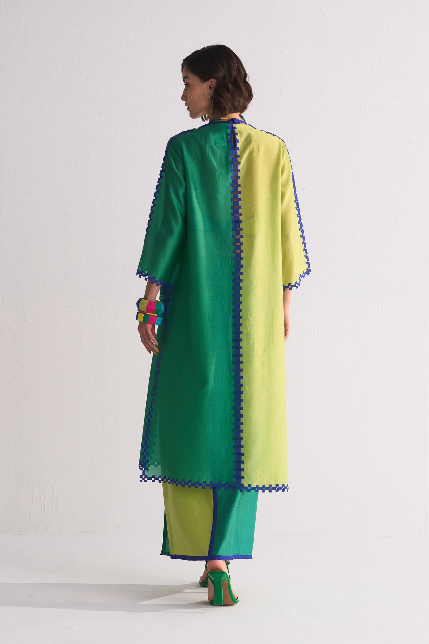 COLOUR BLOCKED APPLIQUE' AND CUTWORK KAMEEZ