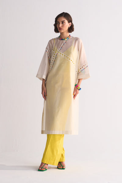 IVORY TONAL KAMEEZ WITH APPLIQUE', CUTWORK AND THREAD