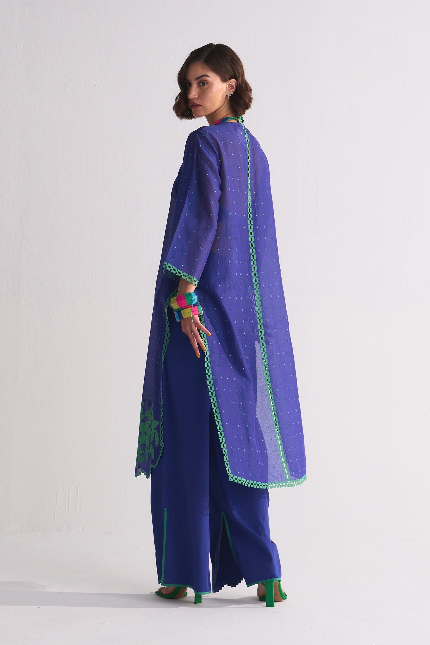 DOT DOT KAMEEZ WITH FLORAL SCALLOP APPLIQUE' AND CUTWORK