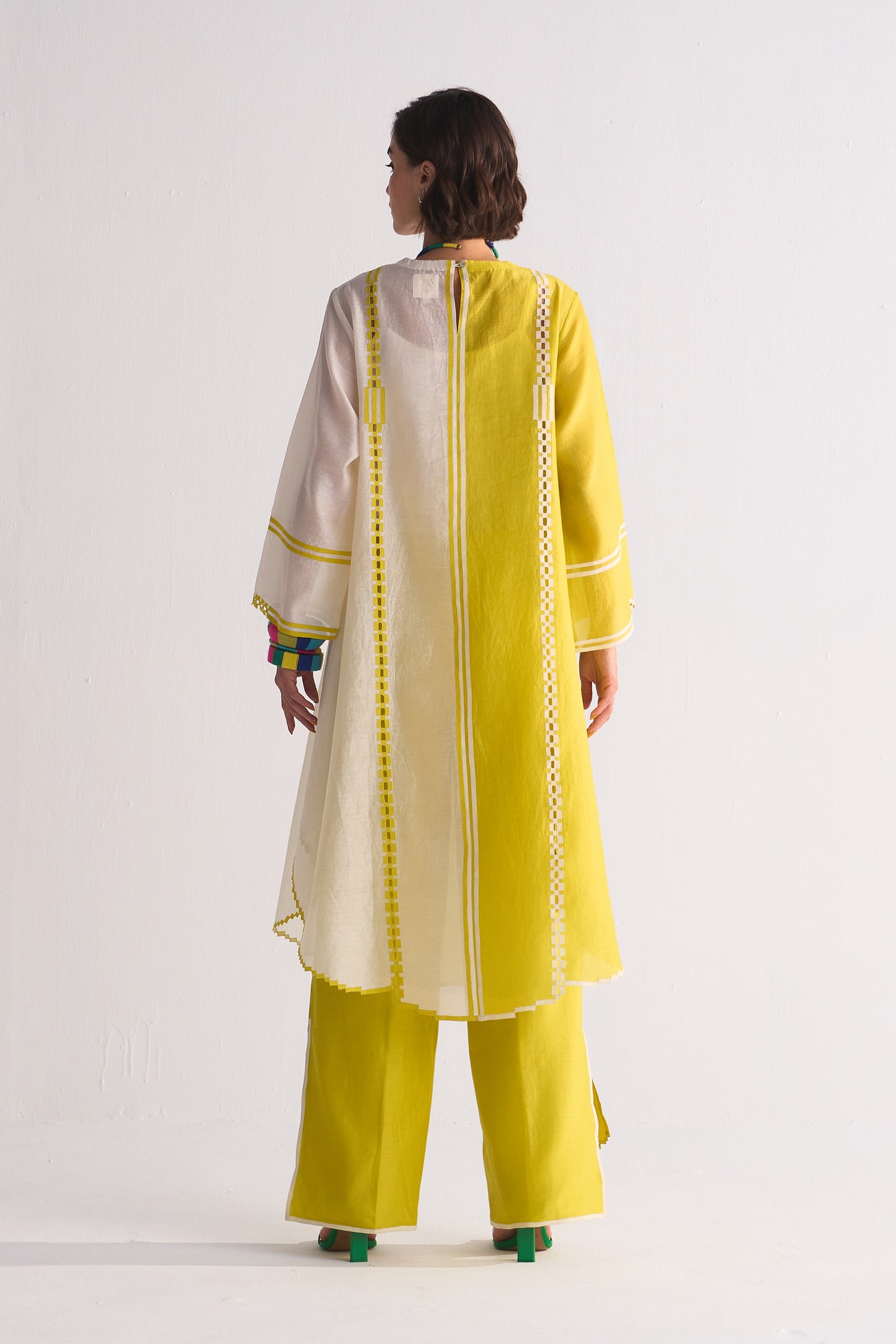 COLOUR BLOCKED APPLIQUE' AND CUTWORK KAMEEZ