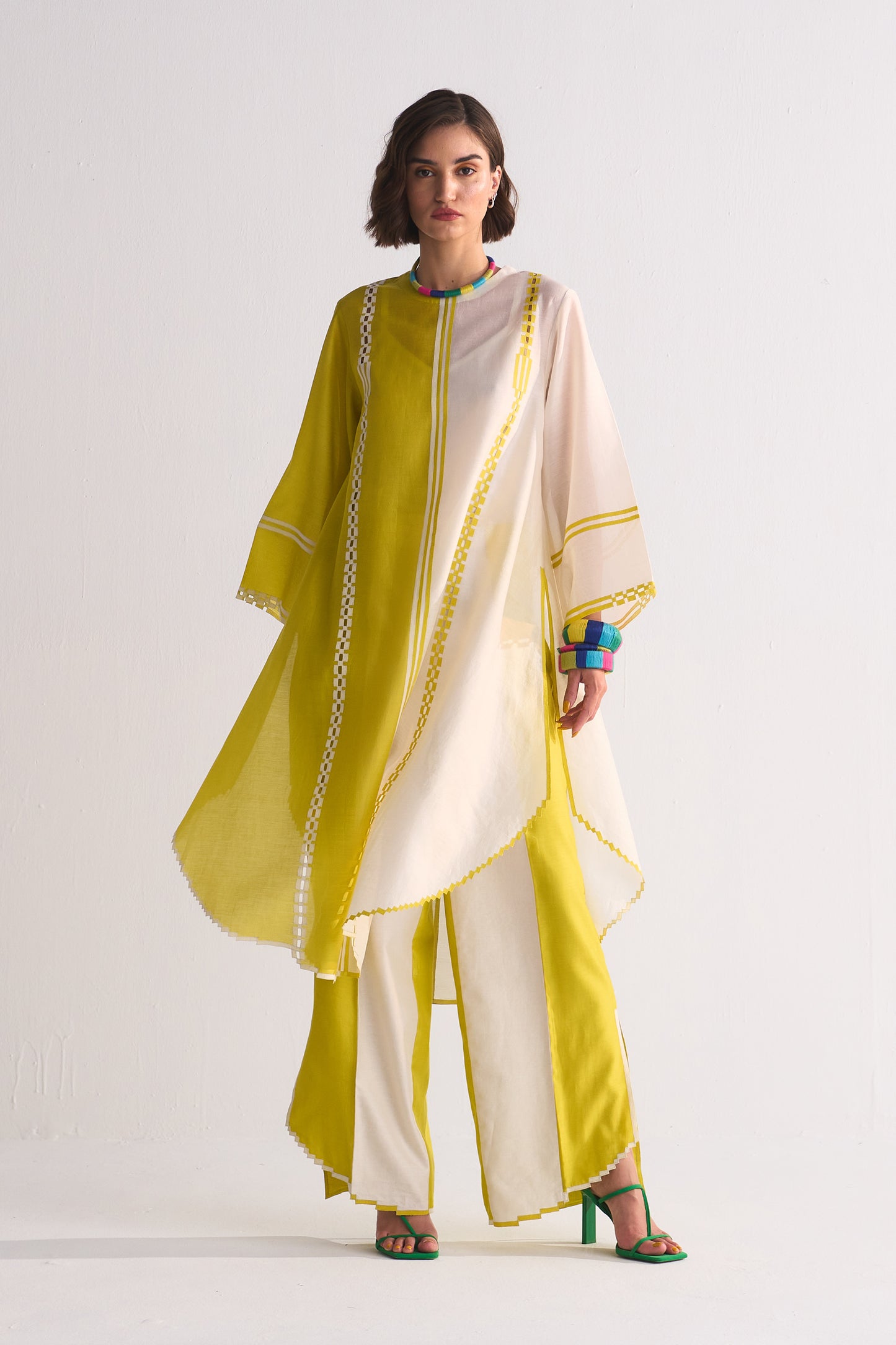 COLOUR BLOCKED APPLIQUE' AND CUTWORK KAMEEZ