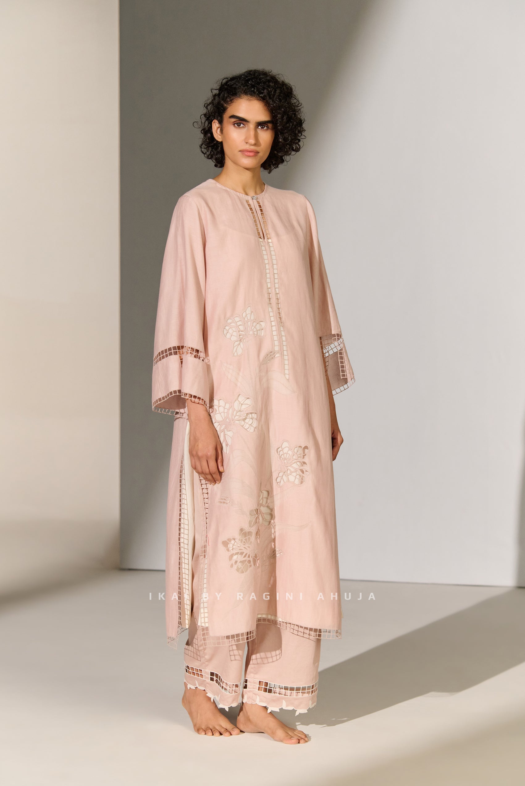 GEOMETRIC FLORAL CUTWORK MILD A-LINE KAMEEZ SMV
