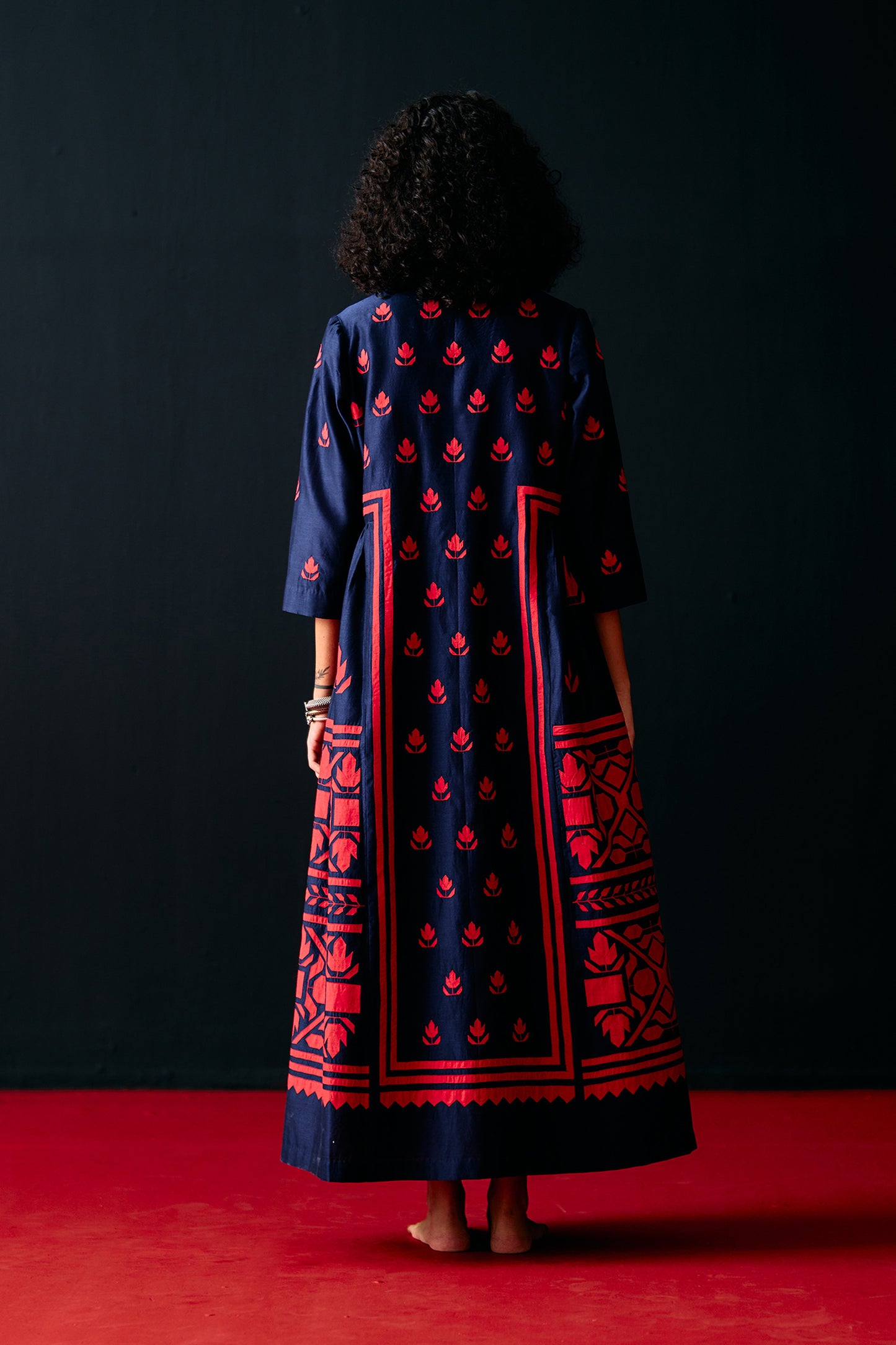 NAVY SIDE GATHER APPLIQUE' JACKET