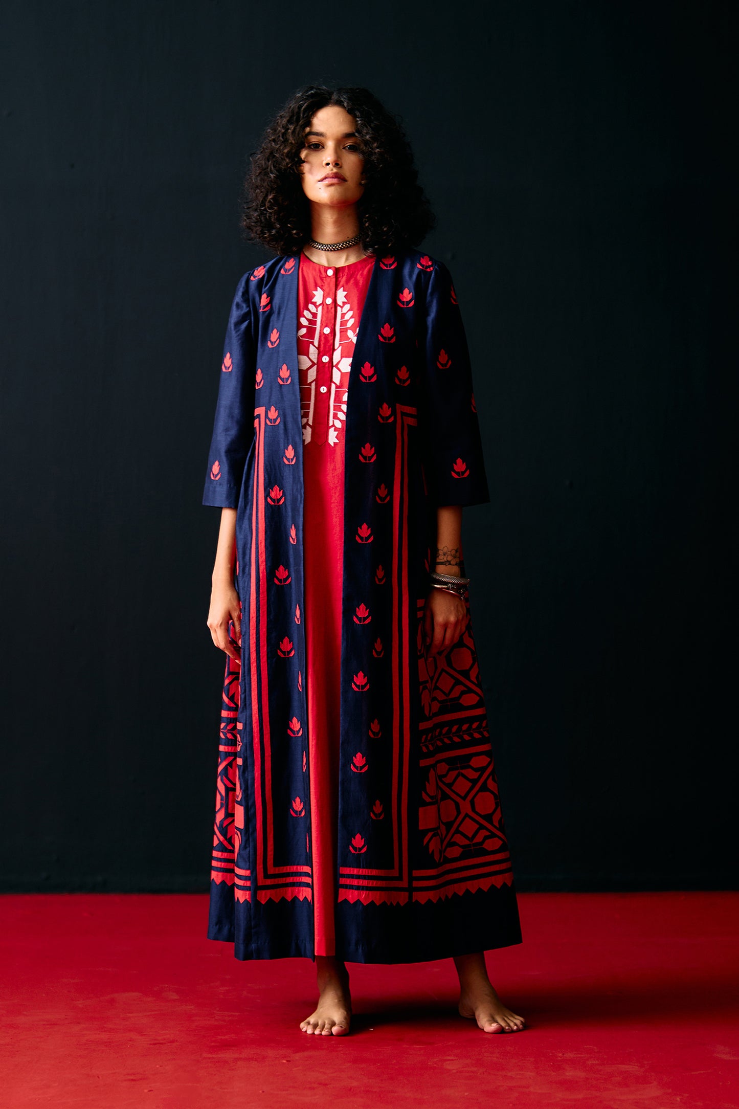 NAVY SIDE GATHER APPLIQUE' JACKET