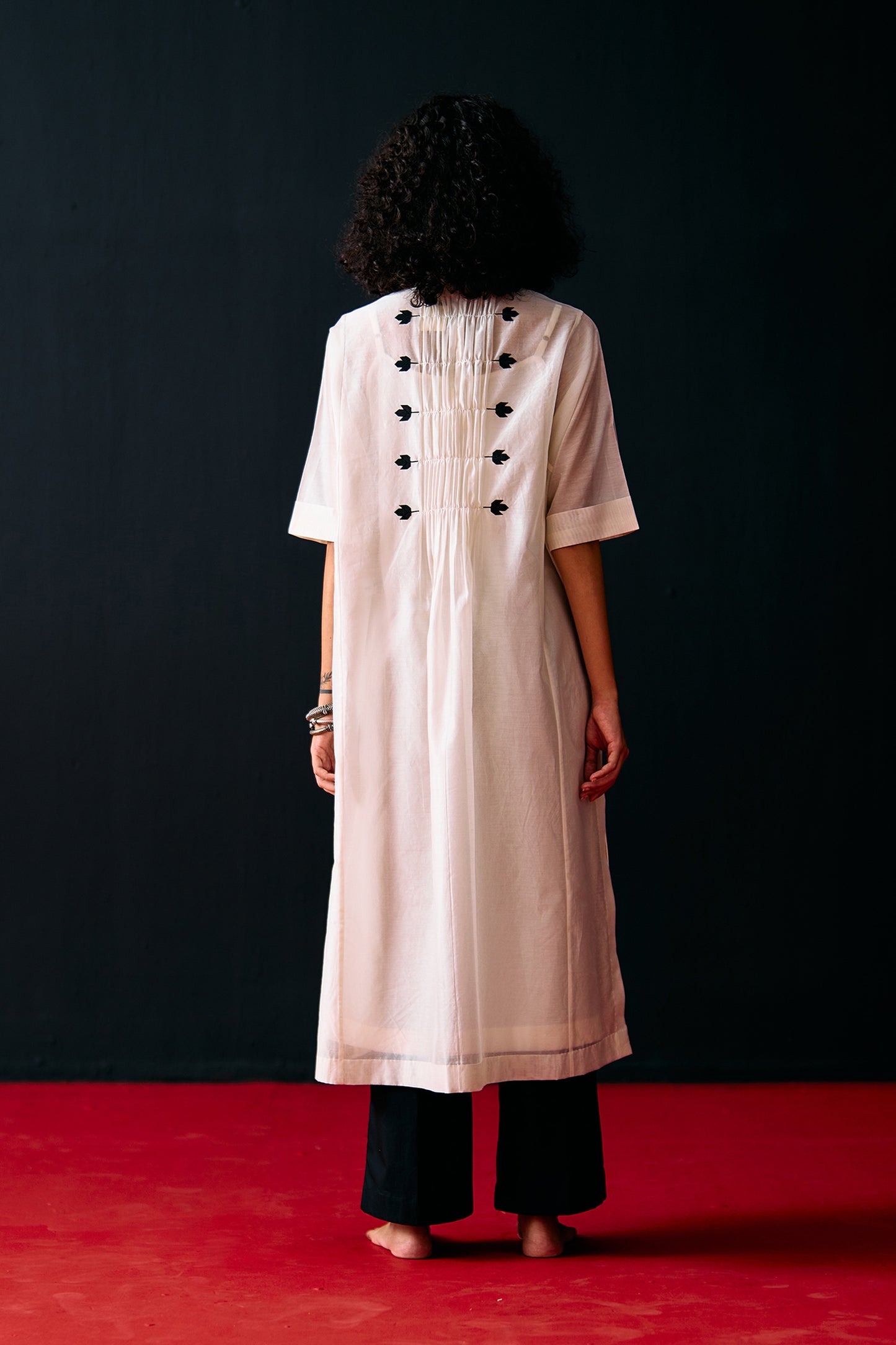 IVORY CENTRE GATHER KAFTAN KAMEEZ