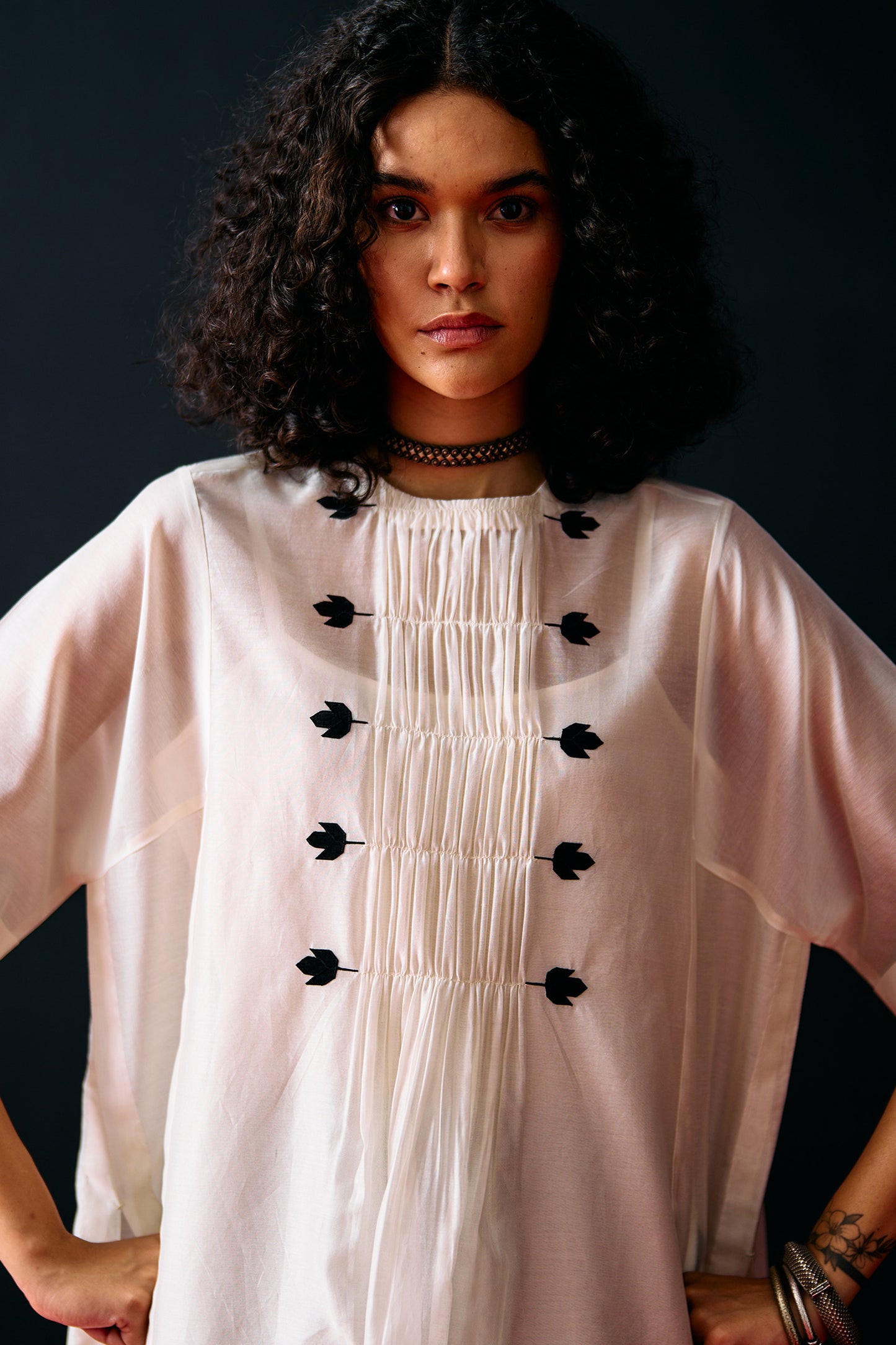 IVORY CENTRE GATHER KAFTAN KAMEEZ