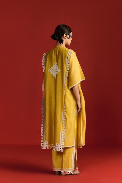 ORIENTAL BORDER PANELLED KAFTAN KAMEEZ