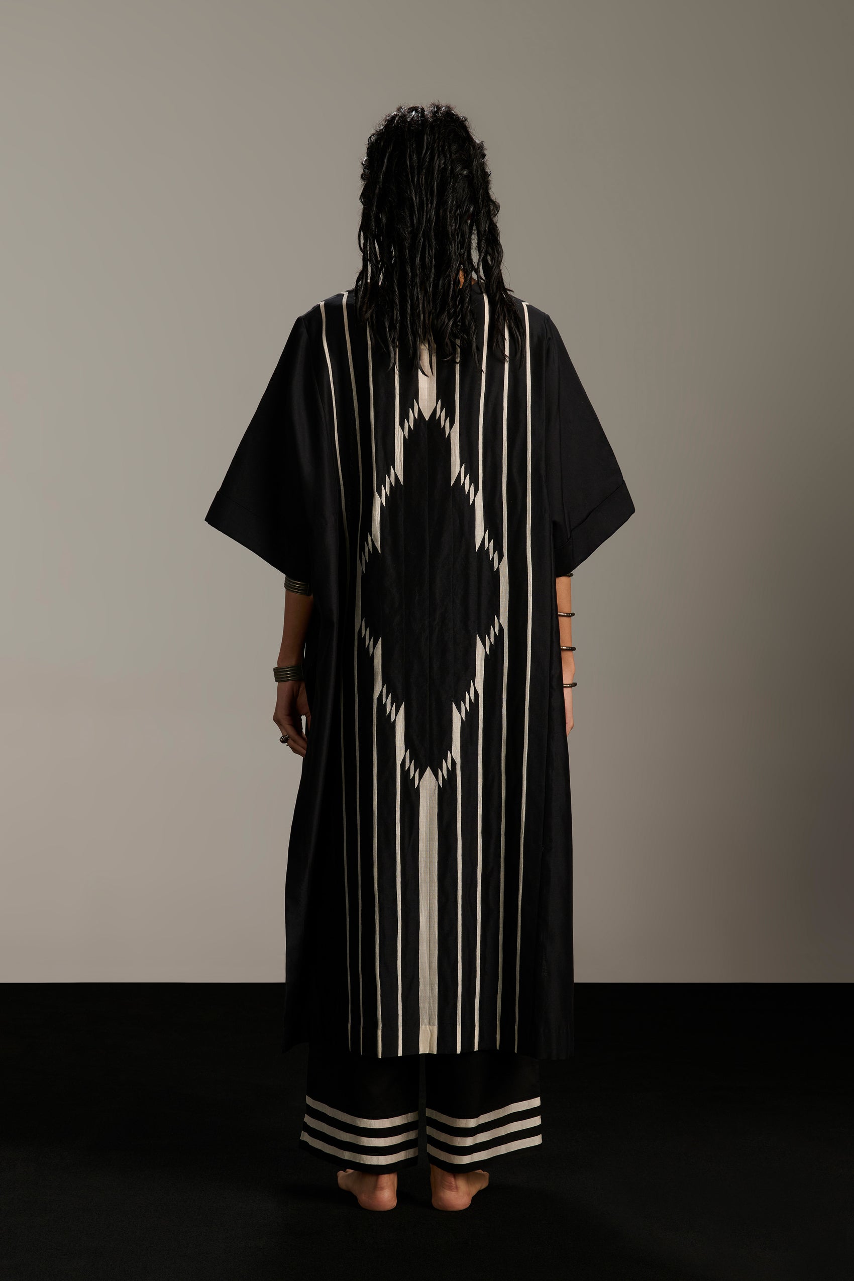 PANELLED KAFTAN KAMEEZ