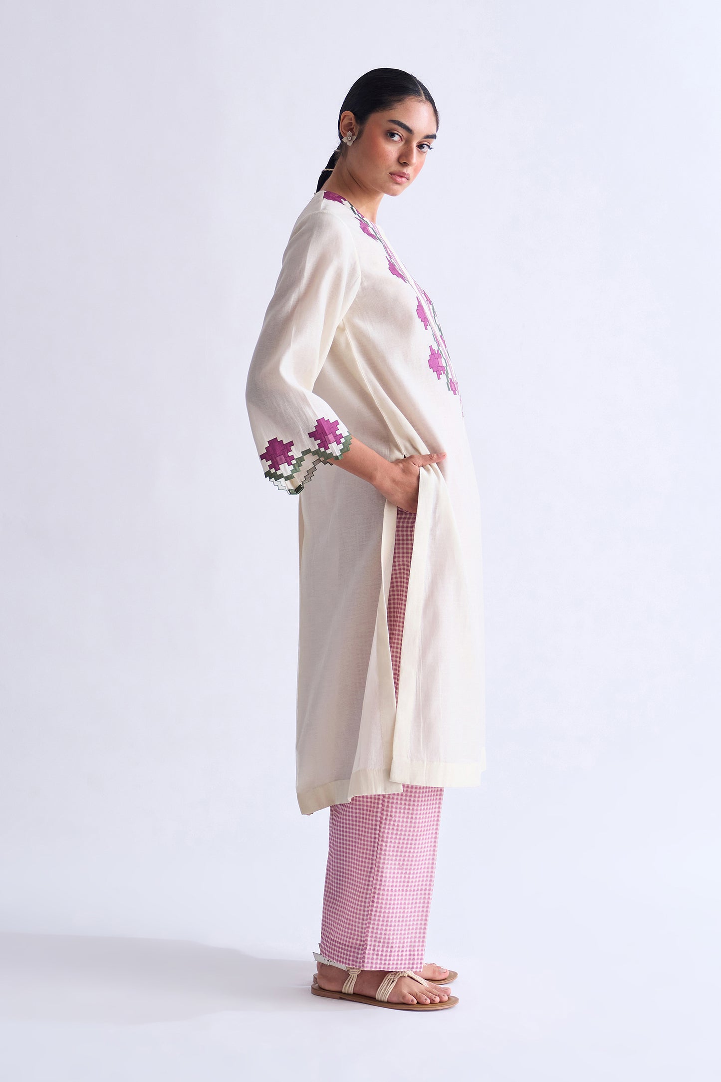 CENTER PLEATED KAMEEZ