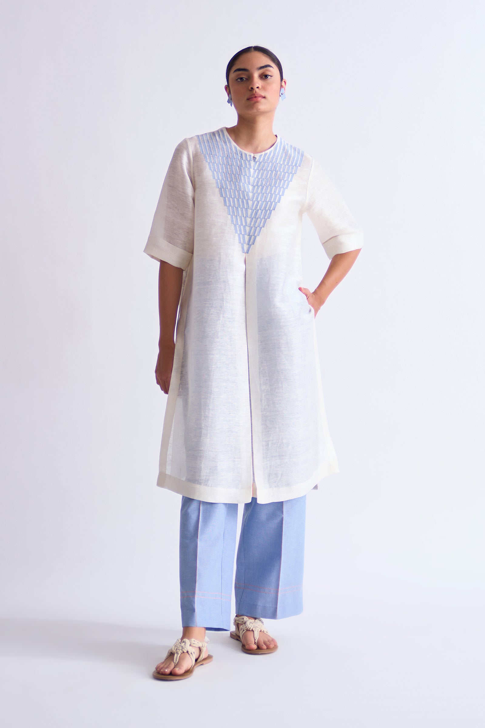 LINEN CENTER PLEATED KAMEEZ