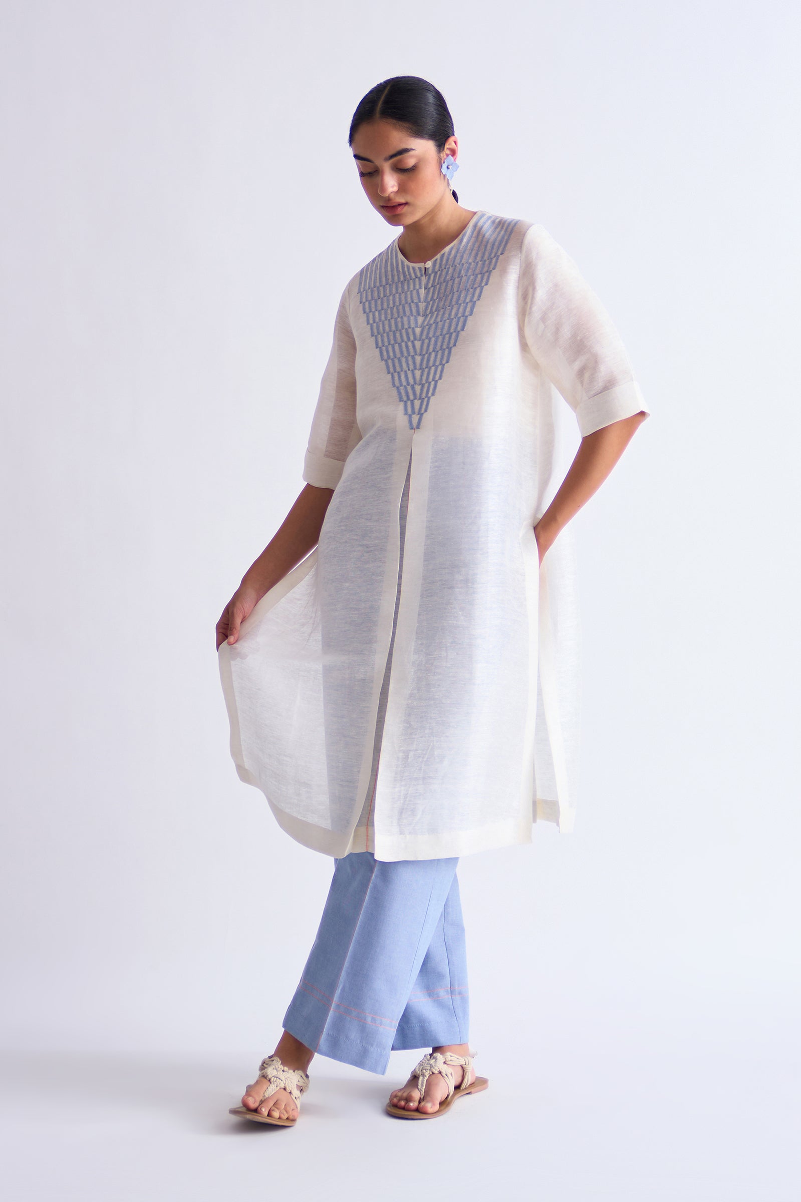 LINEN CENTER PLEATED KAMEEZ