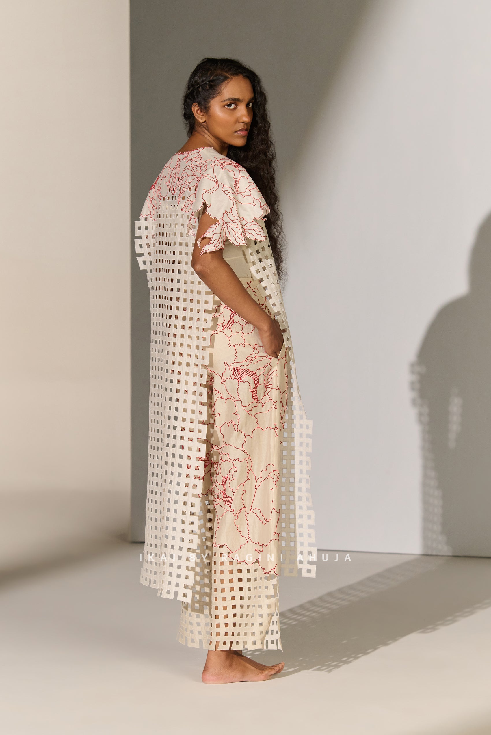 GEOMETRIC FLORAL CUTWORK PANEL IVR