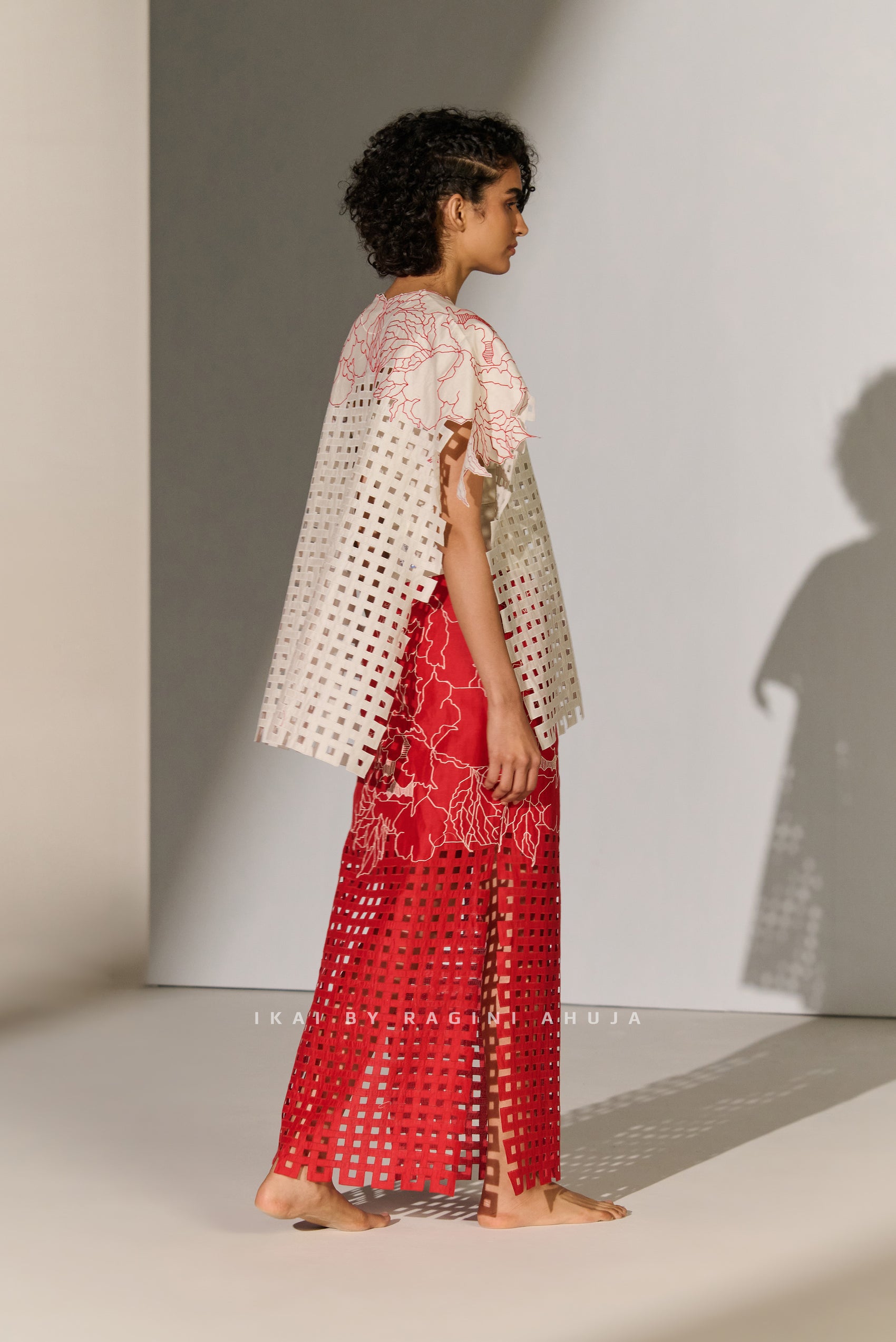 GEOMETRIC FLORAL CUTWORK PANEL SHIRT IVR