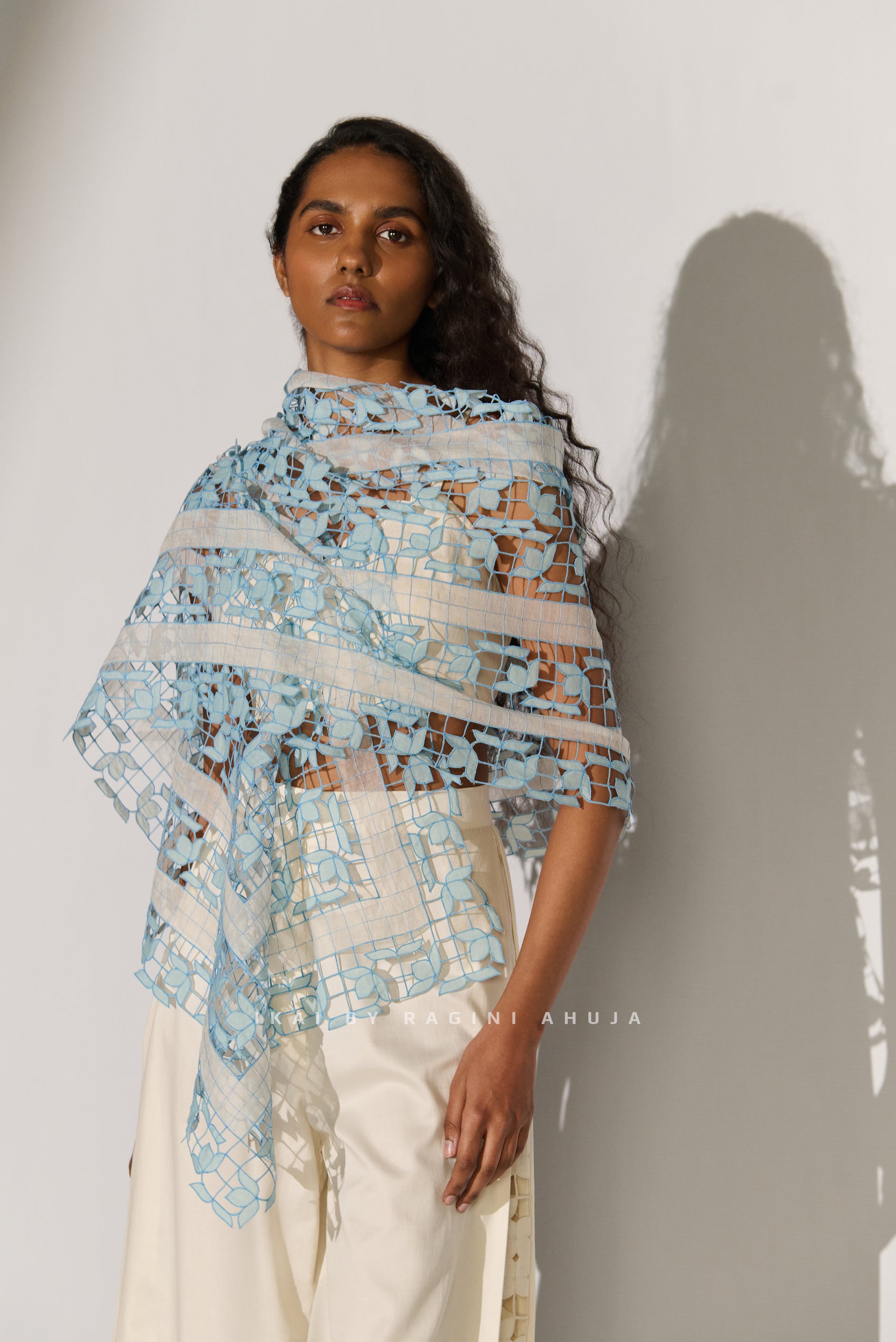 GEOMETRIC FLORAL CUTWORK SCARF IVR/SKY