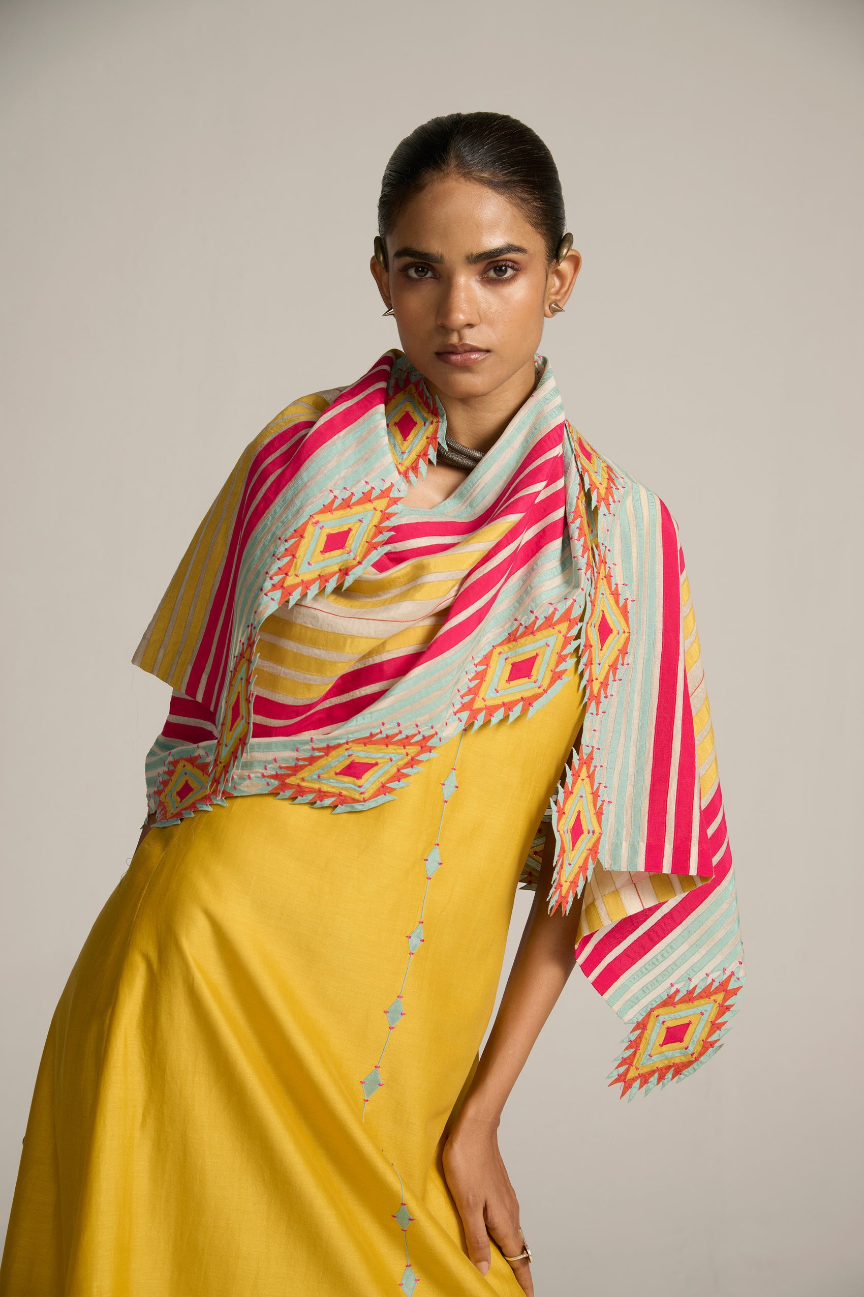 APPLIQUE' AND CUTWORK SCARF