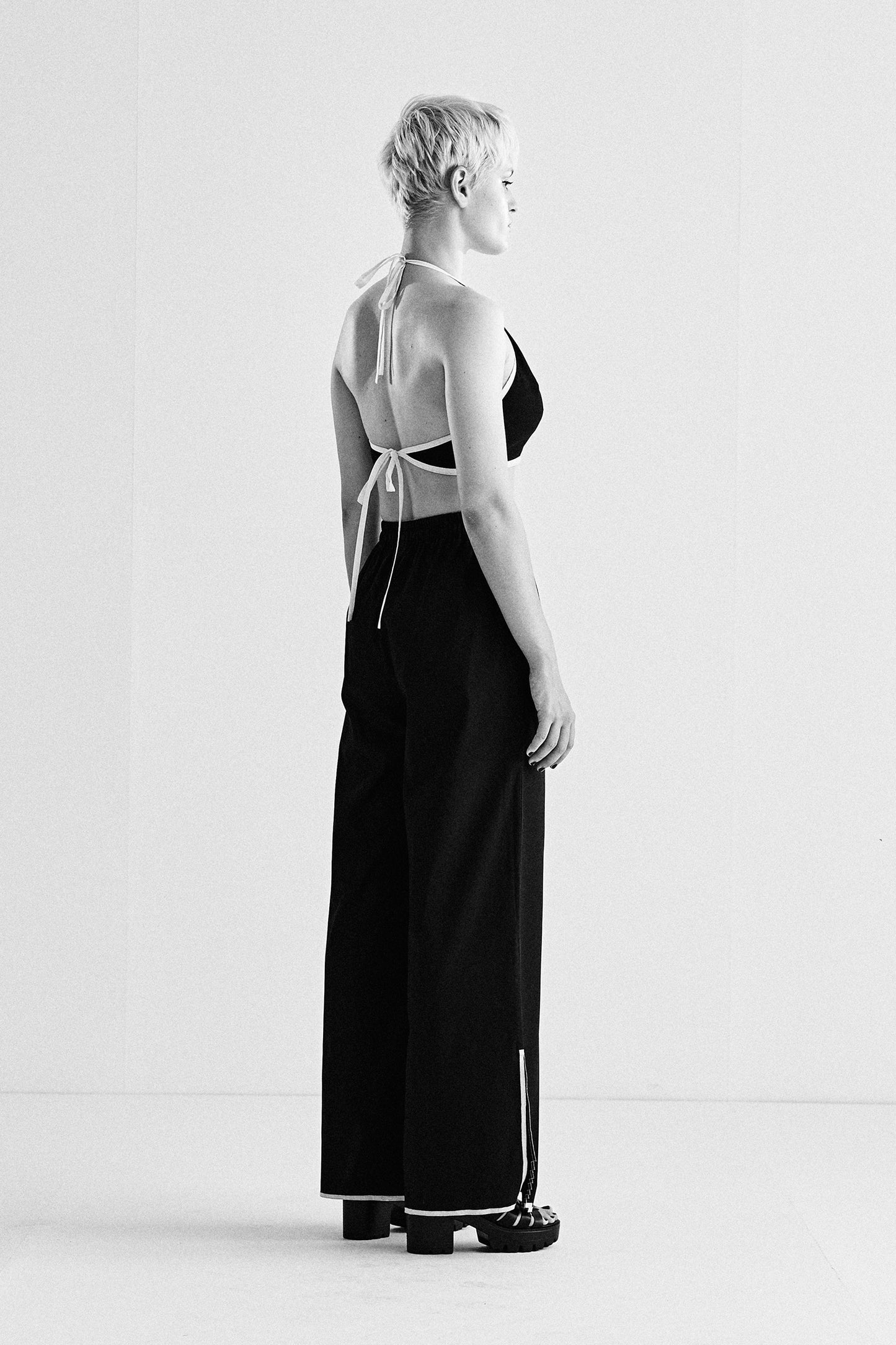 ELASTICATED SCALLOP APPLIQUE' PANTS WITH SLIT