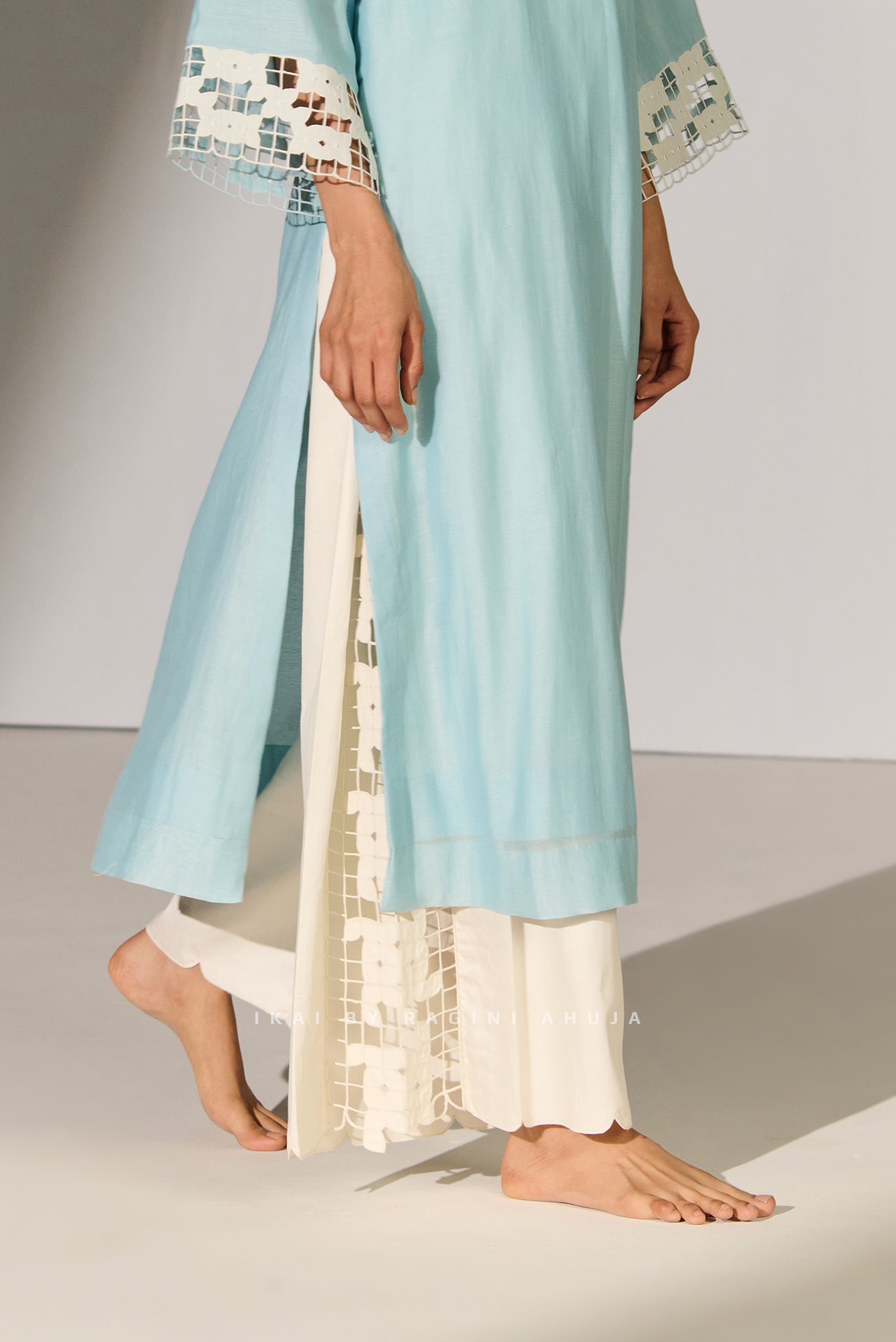 GEOMETRIC FLORAL CUTWORK SIDE PLEATED PANTS