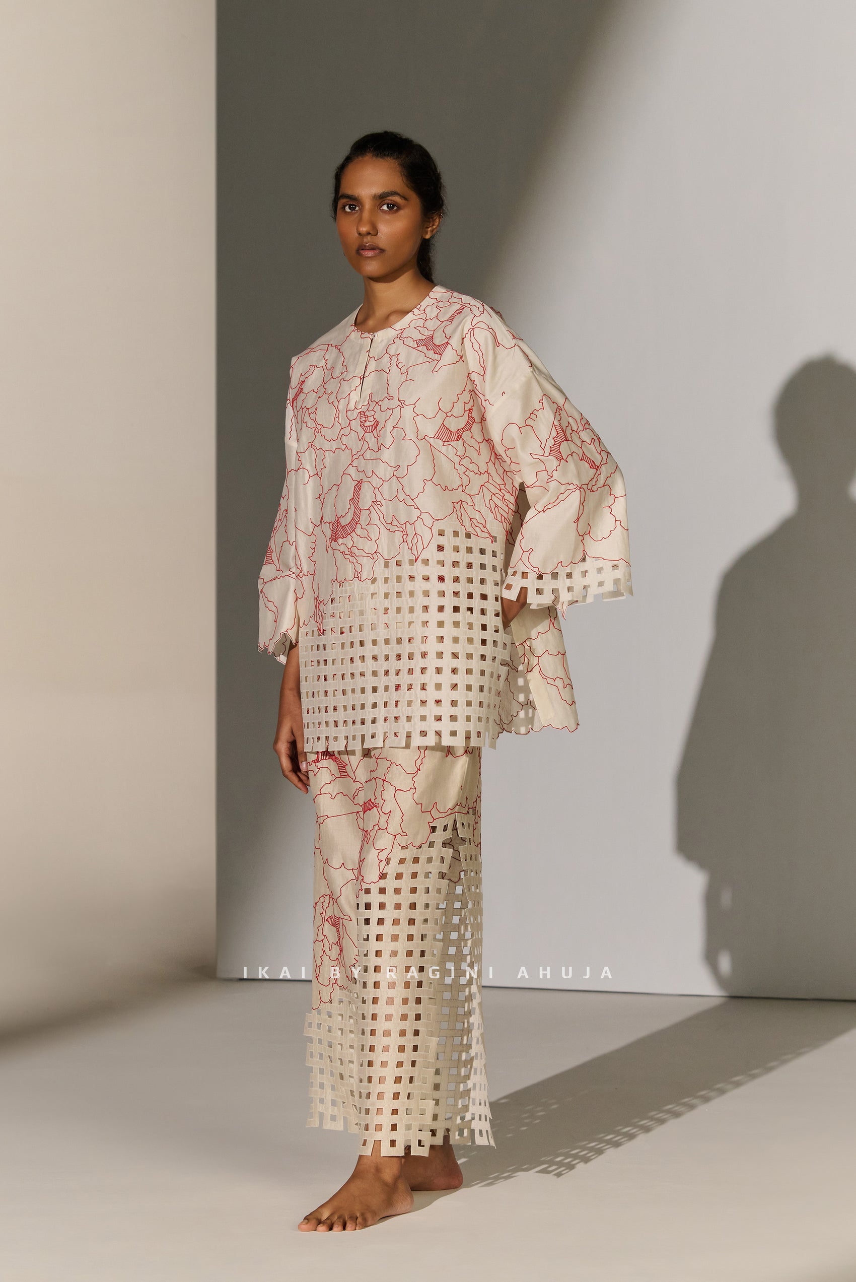 GEOMETRIC FLORAL CUTWORK SHIRT IVR