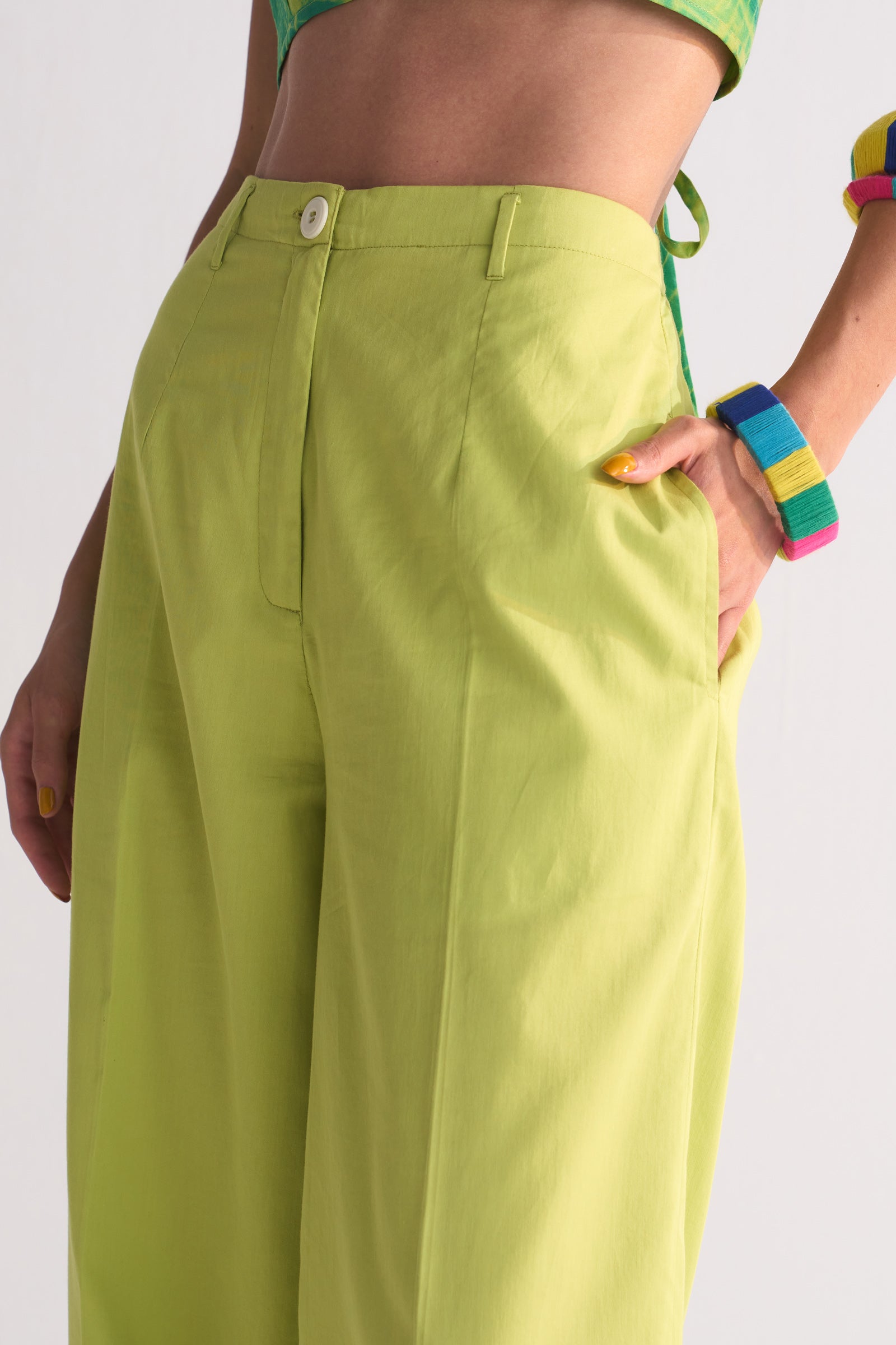 PLAIN STRAIGHT PANTS