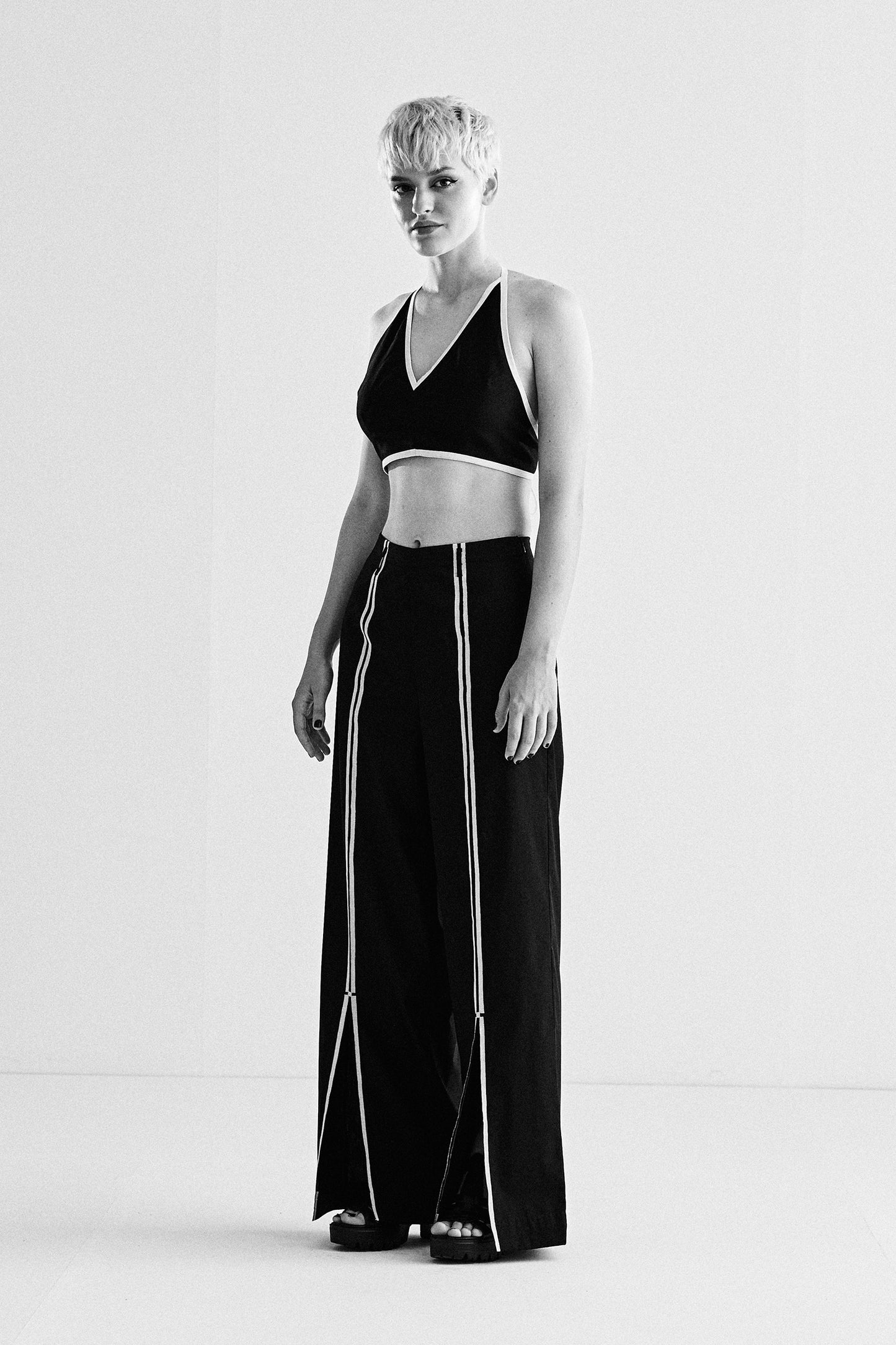 SLIT APPLIQUE' STRAIGHT PANTS