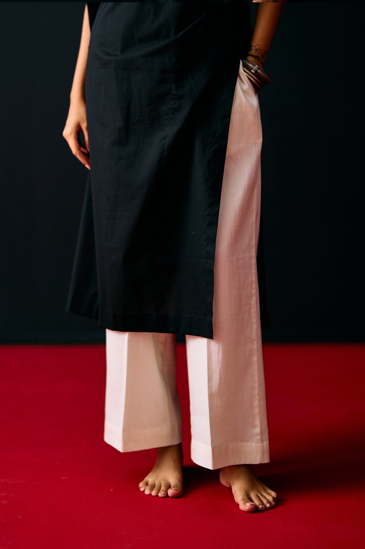 STRAIGHT PANTS