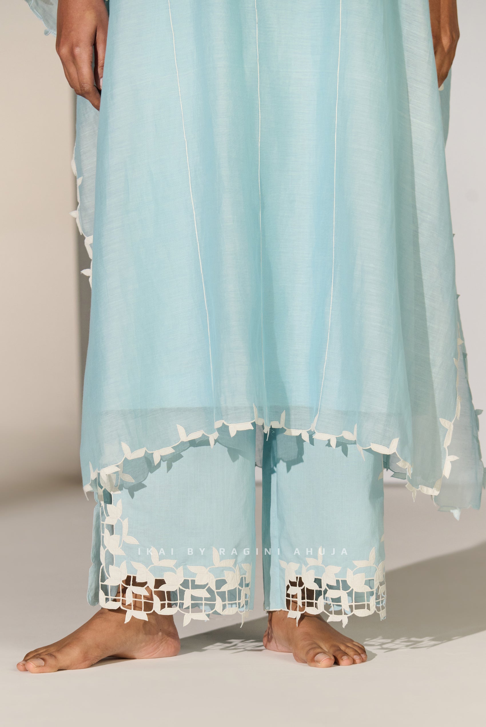 FLORAL SLIT CUTWORK STRAIGHT PANTS SKY